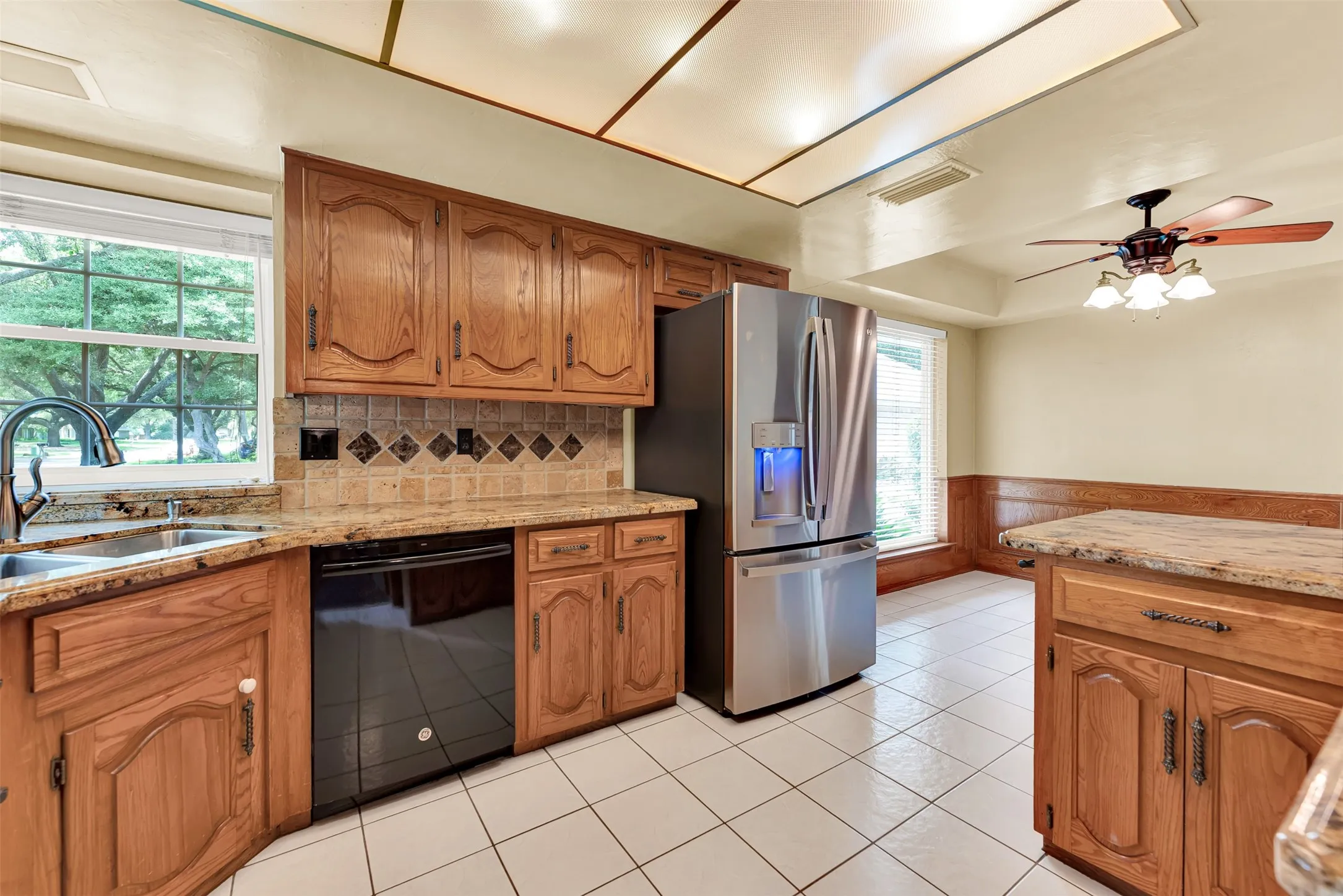 Single Family Residence For Sale in Dallas County , 3205 Cross Timbers Lane, Garland, Texas 75044, 4 Bedroom, 3 Bathroom, 2 Garage spaces, 2,500 Sqft, built in 1978, mls#21283693, Real Estate Agent in Garland, Homes For Sale in Dallas county, Homes For Sale in Garland, Realtor in Garland Texas, Real Estate Brokerage Independent Realty Texas, Luminita Cordes Realtor