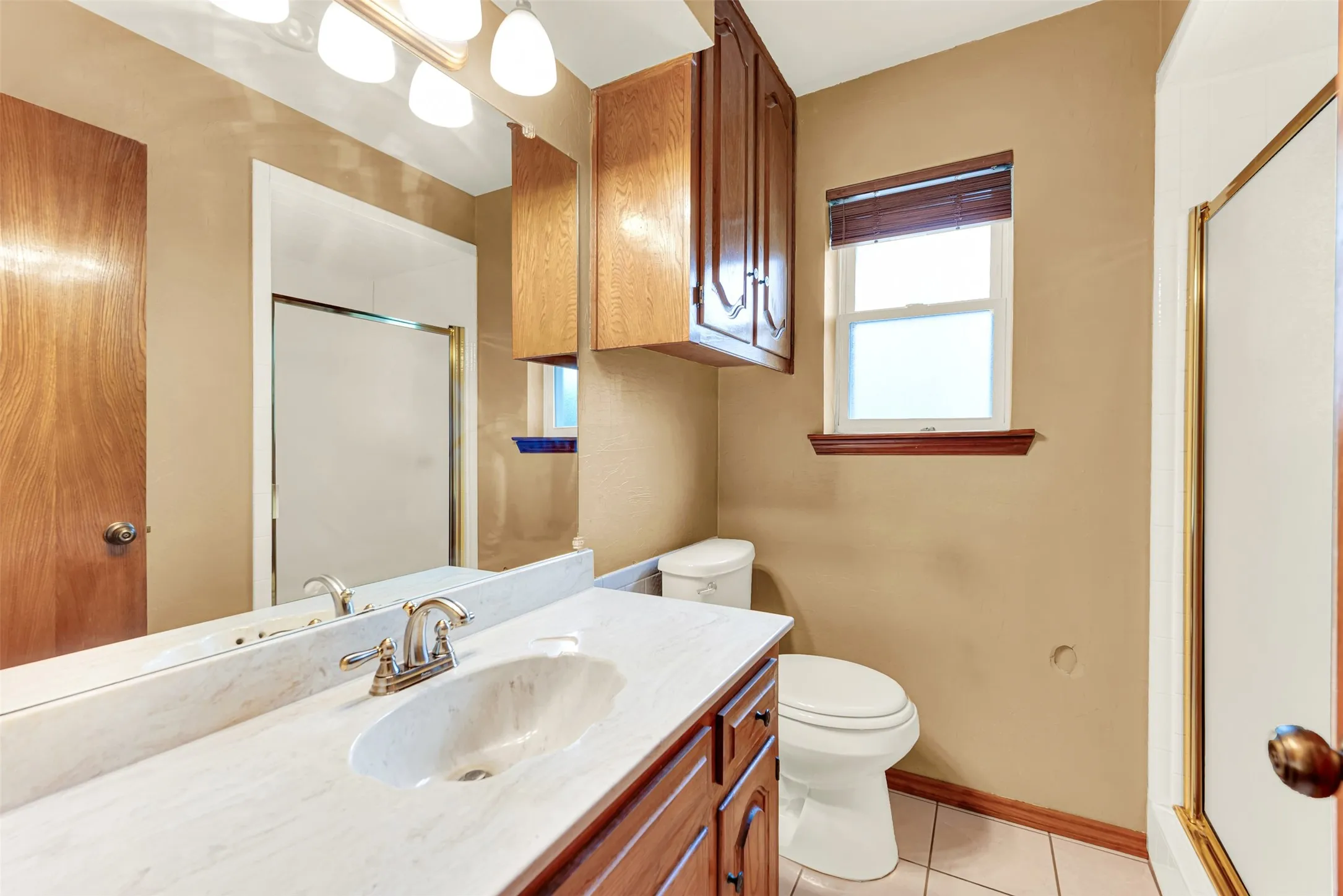 Single Family Residence For Sale in Dallas County , 3205 Cross Timbers Lane, Garland, Texas 75044, 4 Bedroom, 3 Bathroom, 2 Garage spaces, 2,500 Sqft, built in 1978, mls#21283693, Real Estate Agent in Garland, Homes For Sale in Dallas county, Homes For Sale in Garland, Realtor in Garland Texas, Real Estate Brokerage Independent Realty Texas, Luminita Cordes Realtor
