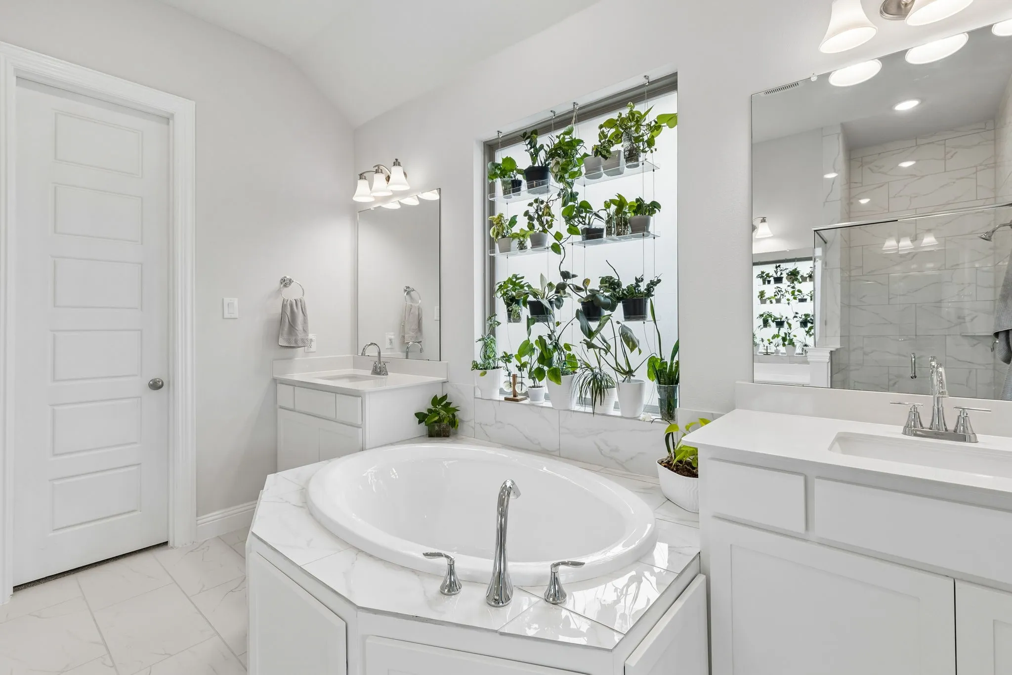 Single Family Residence For Sale in Dallas County , 404 Lacey Oak Lane, Wylie, Texas 75098, 4 Bedroom, 4 Bathroom, 3 Garage spaces, 2,965 Sqft, built in 2024, mls#21286931, Real Estate Agent in Wylie, Homes For Sale in Dallas county, Homes For Sale in Wylie, Realtor in Wylie Texas, Real Estate Brokerage Independent Realty Texas, Luminita Cordes Realtor