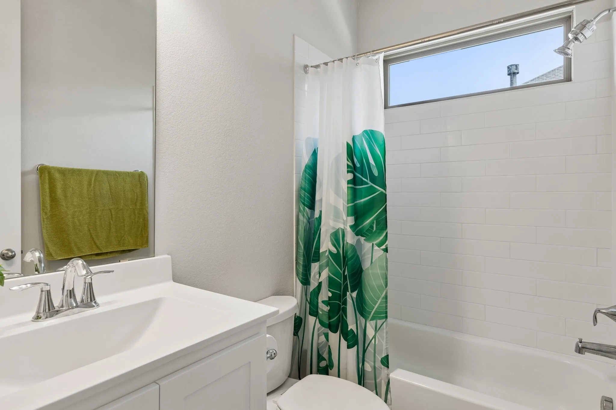 Single Family Residence For Sale in Dallas County , 404 Lacey Oak Lane, Wylie, Texas 75098, 4 Bedroom, 4 Bathroom, 3 Garage spaces, 2,965 Sqft, built in 2024, mls#21286931, Real Estate Agent in Wylie, Homes For Sale in Dallas county, Homes For Sale in Wylie, Realtor in Wylie Texas, Real Estate Brokerage Independent Realty Texas, Luminita Cordes Realtor