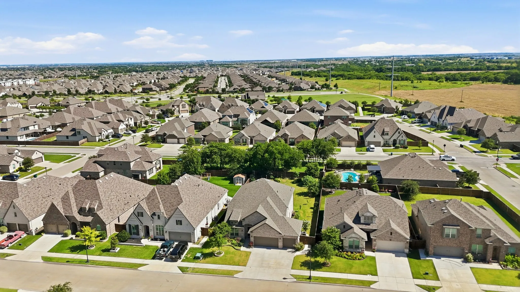 Single Family Residence For Sale in Tarrant County , 1813 Otwell Drive, Fort Worth, Texas 76052, 5 Bedroom, 4 Bathroom, 3 Garage spaces, 3,053 Sqft, built in 2020, mls#21289336, Real Estate Agent in Fort Worth, Homes For Sale in Tarrant county, Homes For Sale in Fort Worth, Realtor in Fort Worth Texas, Real Estate Brokerage Independent Realty Texas, Luminita Cordes Realtor