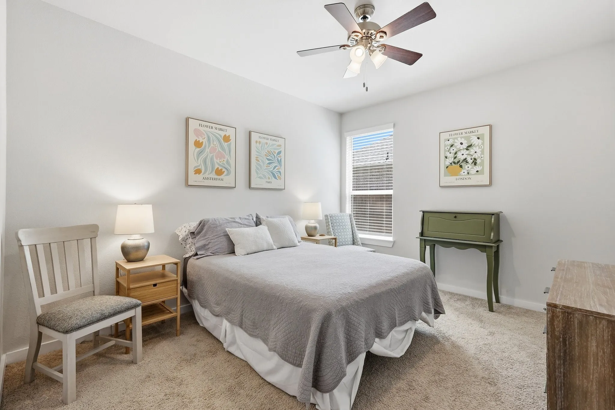 Single Family Residence For Sale in Tarrant County , 1813 Otwell Drive, Fort Worth, Texas 76052, 5 Bedroom, 4 Bathroom, 3 Garage spaces, 3,053 Sqft, built in 2020, mls#21289336, Real Estate Agent in Fort Worth, Homes For Sale in Tarrant county, Homes For Sale in Fort Worth, Realtor in Fort Worth Texas, Real Estate Brokerage Independent Realty Texas, Luminita Cordes Realtor