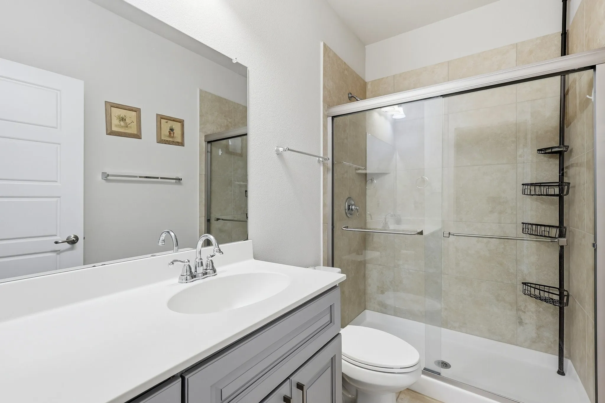 Single Family Residence For Sale in Tarrant County , 1813 Otwell Drive, Fort Worth, Texas 76052, 5 Bedroom, 4 Bathroom, 3 Garage spaces, 3,053 Sqft, built in 2020, mls#21289336, Real Estate Agent in Fort Worth, Homes For Sale in Tarrant county, Homes For Sale in Fort Worth, Realtor in Fort Worth Texas, Real Estate Brokerage Independent Realty Texas, Luminita Cordes Realtor