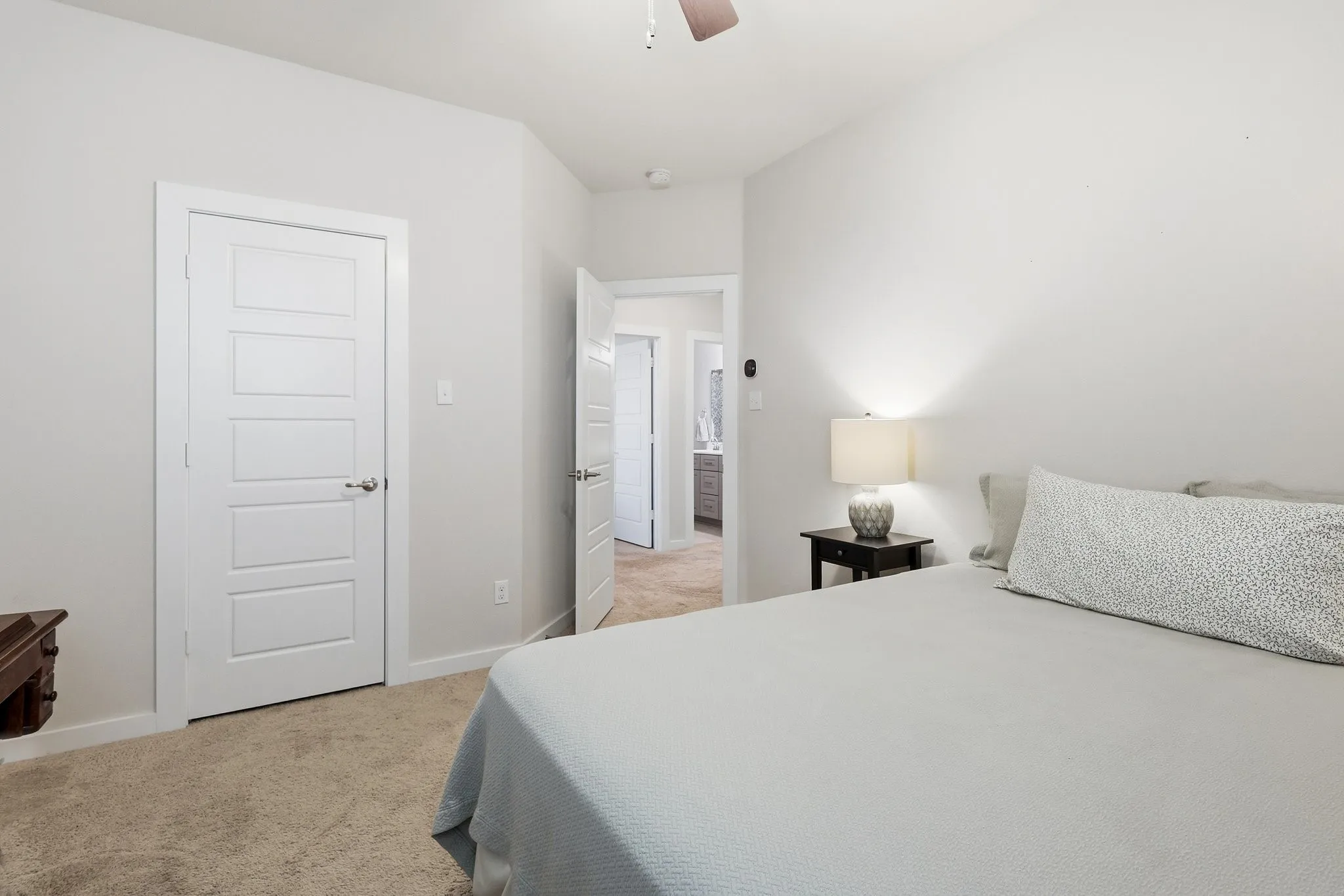 Single Family Residence For Sale in Tarrant County , 1813 Otwell Drive, Fort Worth, Texas 76052, 5 Bedroom, 4 Bathroom, 3 Garage spaces, 3,053 Sqft, built in 2020, mls#21289336, Real Estate Agent in Fort Worth, Homes For Sale in Tarrant county, Homes For Sale in Fort Worth, Realtor in Fort Worth Texas, Real Estate Brokerage Independent Realty Texas, Luminita Cordes Realtor