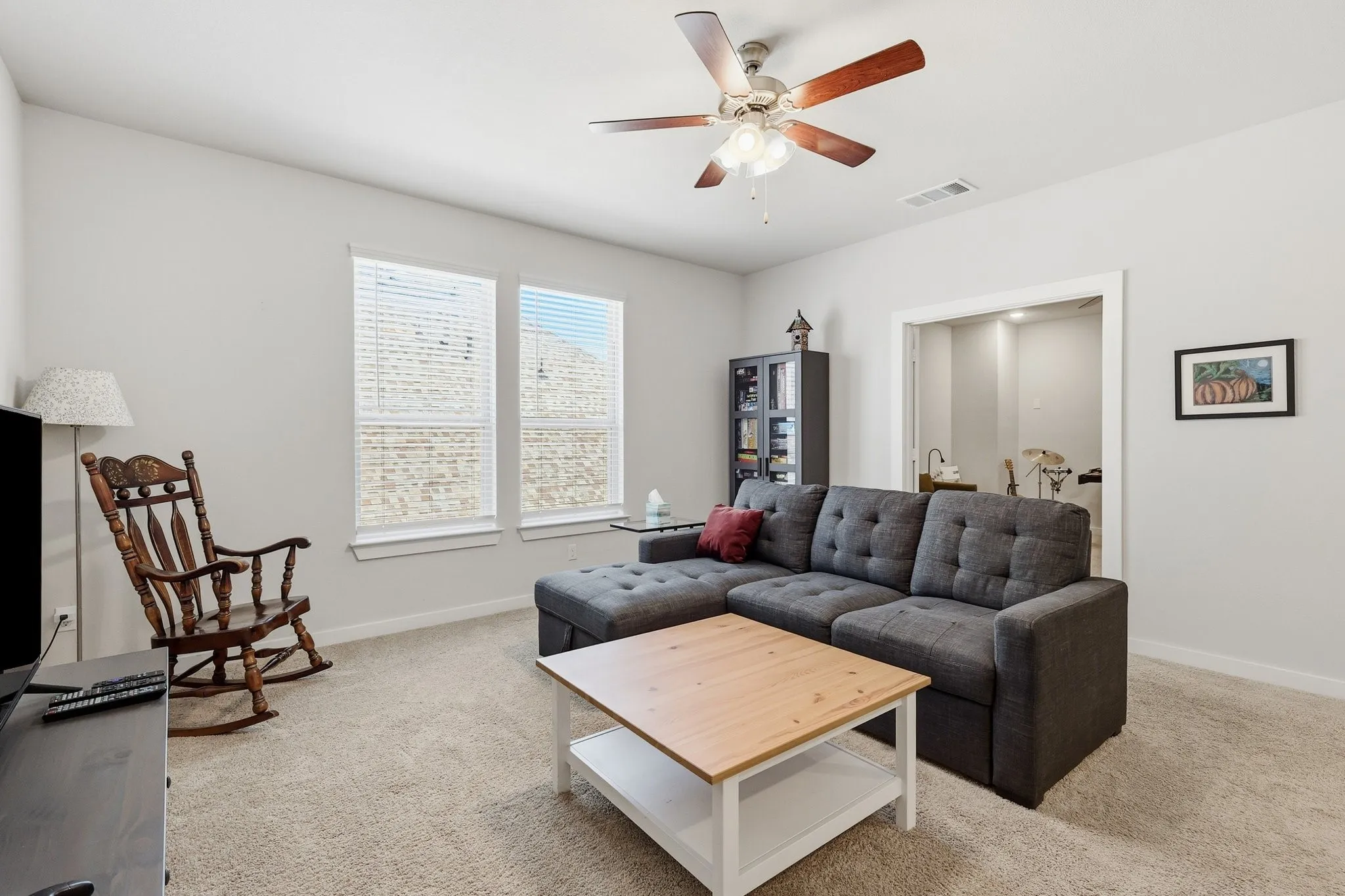 Single Family Residence For Sale in Tarrant County , 1813 Otwell Drive, Fort Worth, Texas 76052, 5 Bedroom, 4 Bathroom, 3 Garage spaces, 3,053 Sqft, built in 2020, mls#21289336, Real Estate Agent in Fort Worth, Homes For Sale in Tarrant county, Homes For Sale in Fort Worth, Realtor in Fort Worth Texas, Real Estate Brokerage Independent Realty Texas, Luminita Cordes Realtor