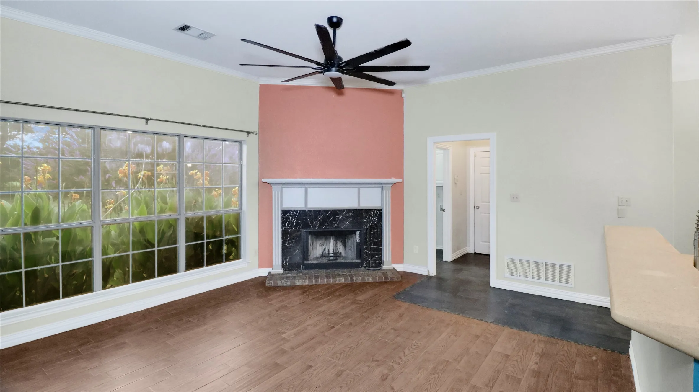 Single Family Residence For Sale in Grayson County , 2909 Wilsonwood Way S, Sherman, Texas 75092, 3 Bedroom, 3 Bathroom, 2 Garage spaces, 2,248 Sqft, built in 2002, mls#21293686, Real Estate Agent in Sherman, Homes For Sale in Grayson county, Homes For Sale in Sherman, Realtor in Sherman Texas, Real Estate Brokerage Independent Realty Texas, Luminita Cordes Realtor