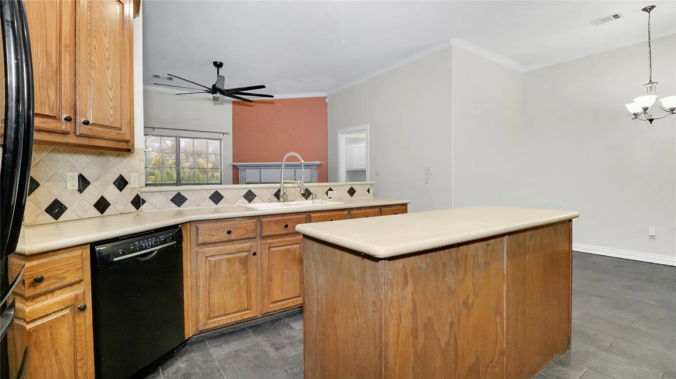 Single Family Residence For Sale in Grayson County , 2909 Wilsonwood Way S, Sherman, Texas 75092, 3 Bedroom, 3 Bathroom, 2 Garage spaces, 2,248 Sqft, built in 2002, mls#21293686, Real Estate Agent in Sherman, Homes For Sale in Grayson county, Homes For Sale in Sherman, Realtor in Sherman Texas, Real Estate Brokerage Independent Realty Texas, Luminita Cordes Realtor
