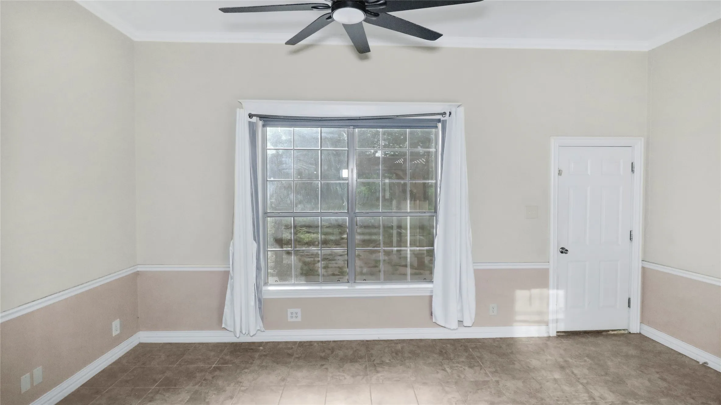 Single Family Residence For Sale in Grayson County , 2909 Wilsonwood Way S, Sherman, Texas 75092, 3 Bedroom, 3 Bathroom, 2 Garage spaces, 2,248 Sqft, built in 2002, mls#21293686, Real Estate Agent in Sherman, Homes For Sale in Grayson county, Homes For Sale in Sherman, Realtor in Sherman Texas, Real Estate Brokerage Independent Realty Texas, Luminita Cordes Realtor