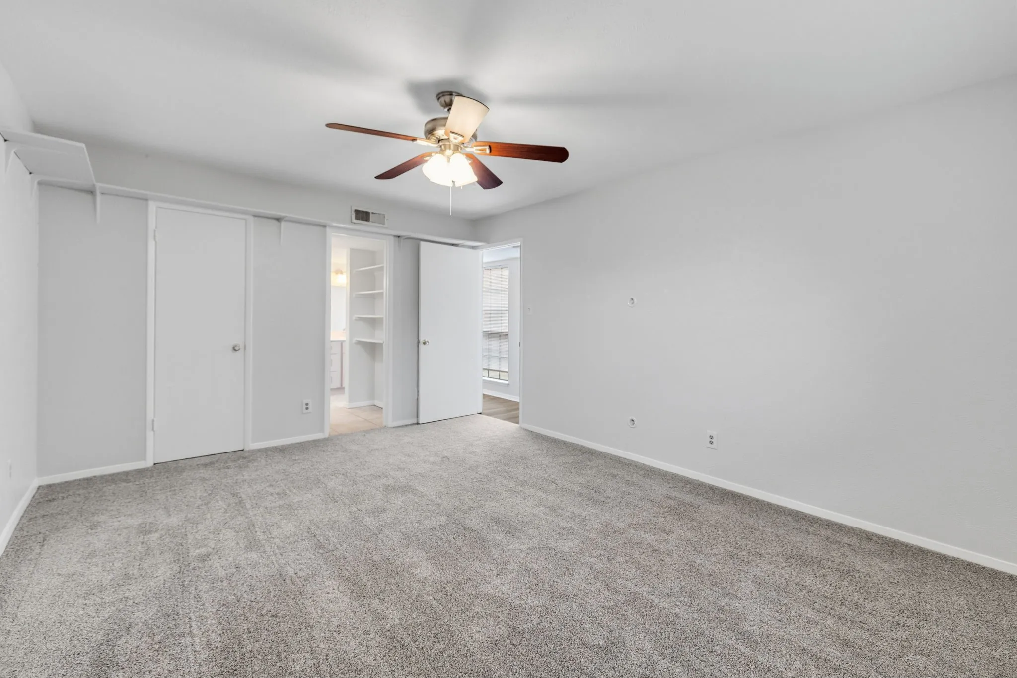 Single Family Residence For Sale in Denton County , 4627 Chapman Street, The Colony, Texas 75056, 2 Bedroom, 1 Bathroom, Garage spaces, 1,008 Sqft, built in 1983, mls#21293462, Real Estate Agent in The Colony, Homes For Sale in Denton county, Homes For Sale in The Colony, Realtor in The Colony Texas, Real Estate Brokerage Independent Realty Texas, Luminita Cordes Realtor