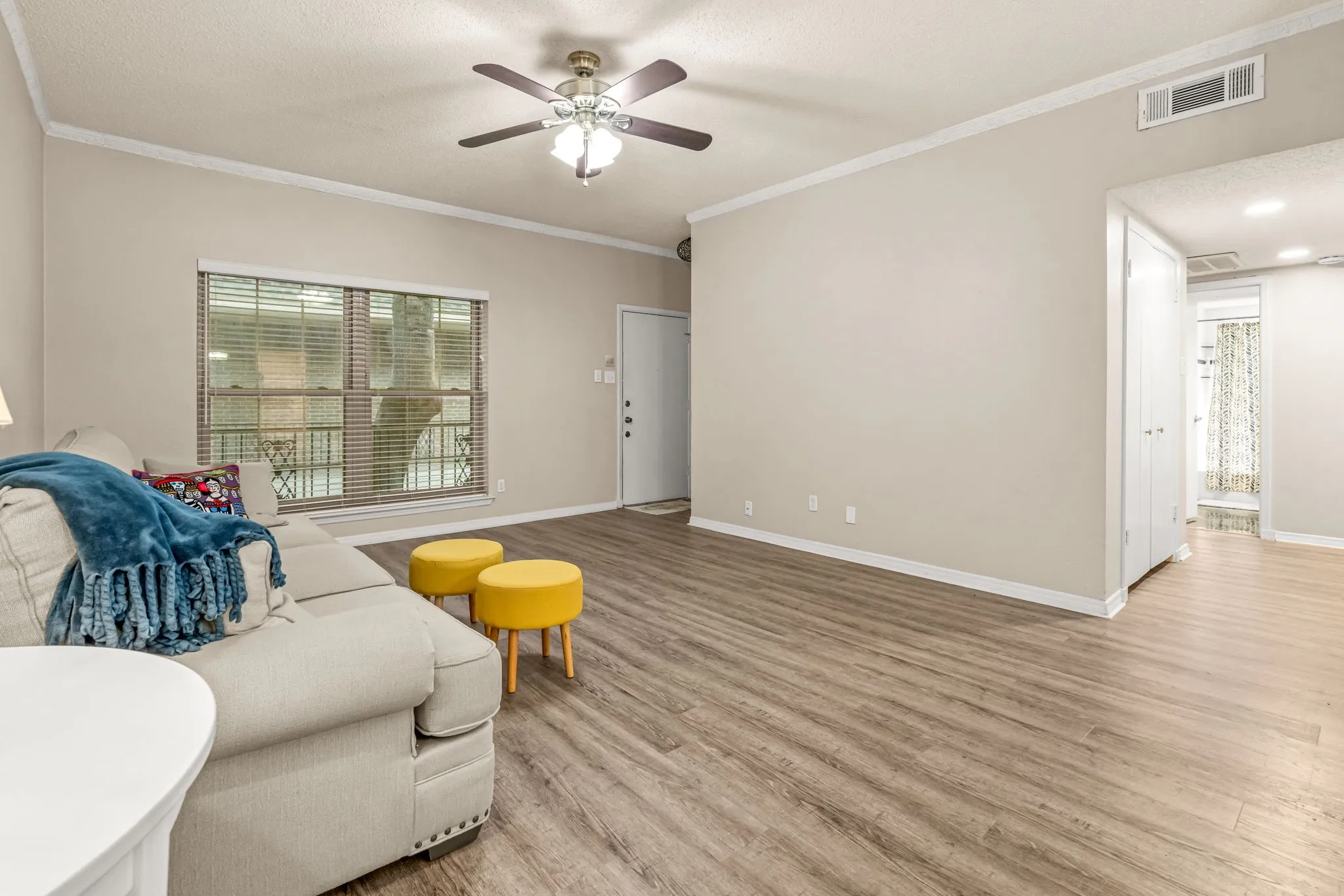 Condominium For Sale in Tarrant County , 4420 Harlanwood Drive 228, Fort Worth, Texas 76109, 2 Bedroom, 2 Bathroom, Garage spaces, 1,297 Sqft, built in 1969, mls#21293529, Real Estate Agent in Fort Worth, Homes For Sale in Tarrant county, Homes For Sale in Fort Worth, Realtor in Fort Worth Texas, Real Estate Brokerage Independent Realty Texas, Luminita Cordes Realtor