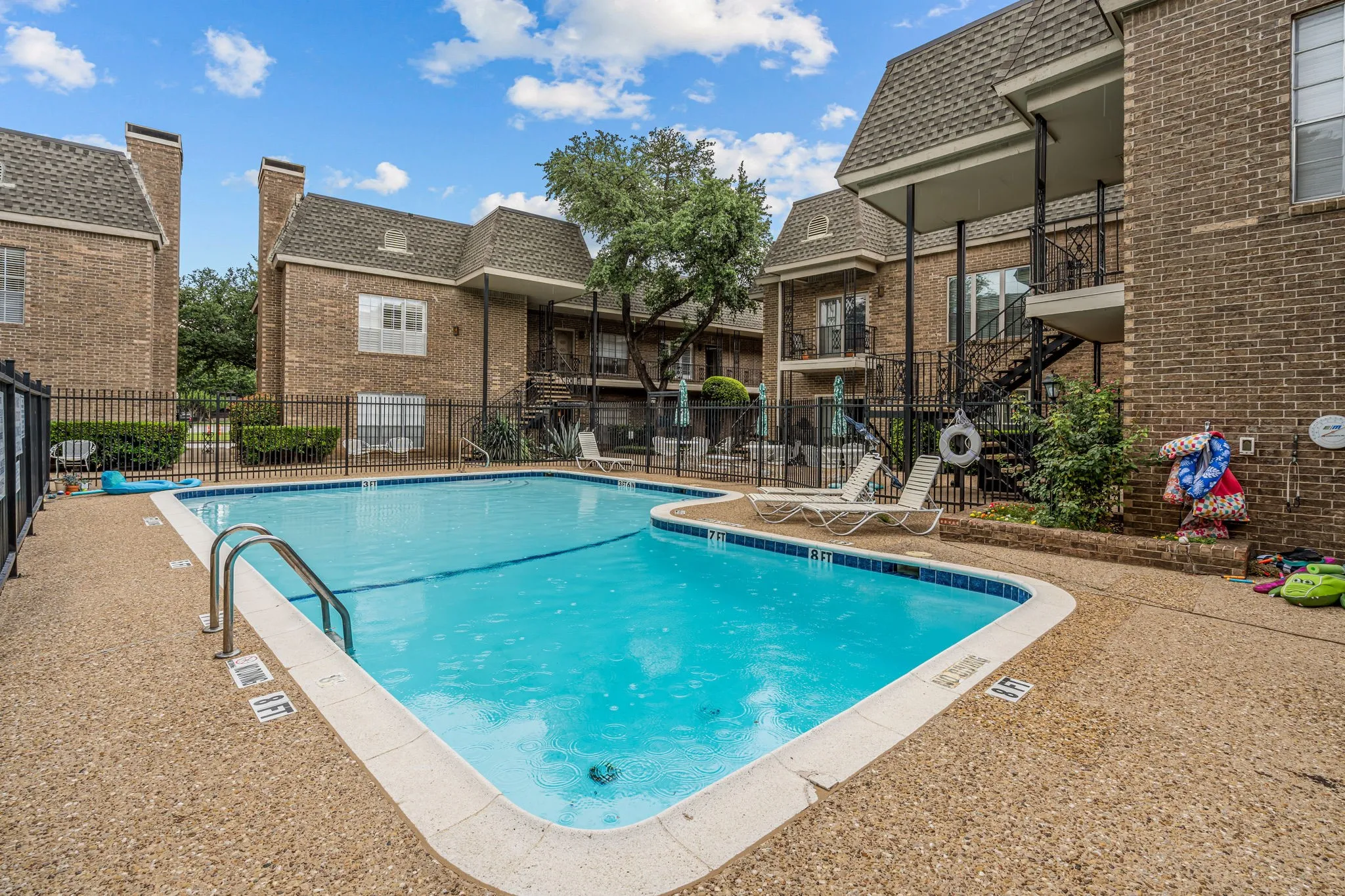 Condominium For Sale in Tarrant County , 4420 Harlanwood Drive 228, Fort Worth, Texas 76109, 2 Bedroom, 2 Bathroom, Garage spaces, 1,297 Sqft, built in 1969, mls#21293529, Real Estate Agent in Fort Worth, Homes For Sale in Tarrant county, Homes For Sale in Fort Worth, Realtor in Fort Worth Texas, Real Estate Brokerage Independent Realty Texas, Luminita Cordes Realtor