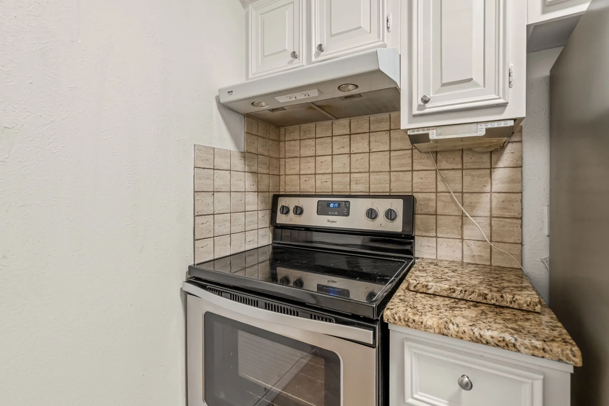 Condominium For Sale in Tarrant County , 4420 Harlanwood Drive 228, Fort Worth, Texas 76109, 2 Bedroom, 2 Bathroom, Garage spaces, 1,297 Sqft, built in 1969, mls#21293529, Real Estate Agent in Fort Worth, Homes For Sale in Tarrant county, Homes For Sale in Fort Worth, Realtor in Fort Worth Texas, Real Estate Brokerage Independent Realty Texas, Luminita Cordes Realtor