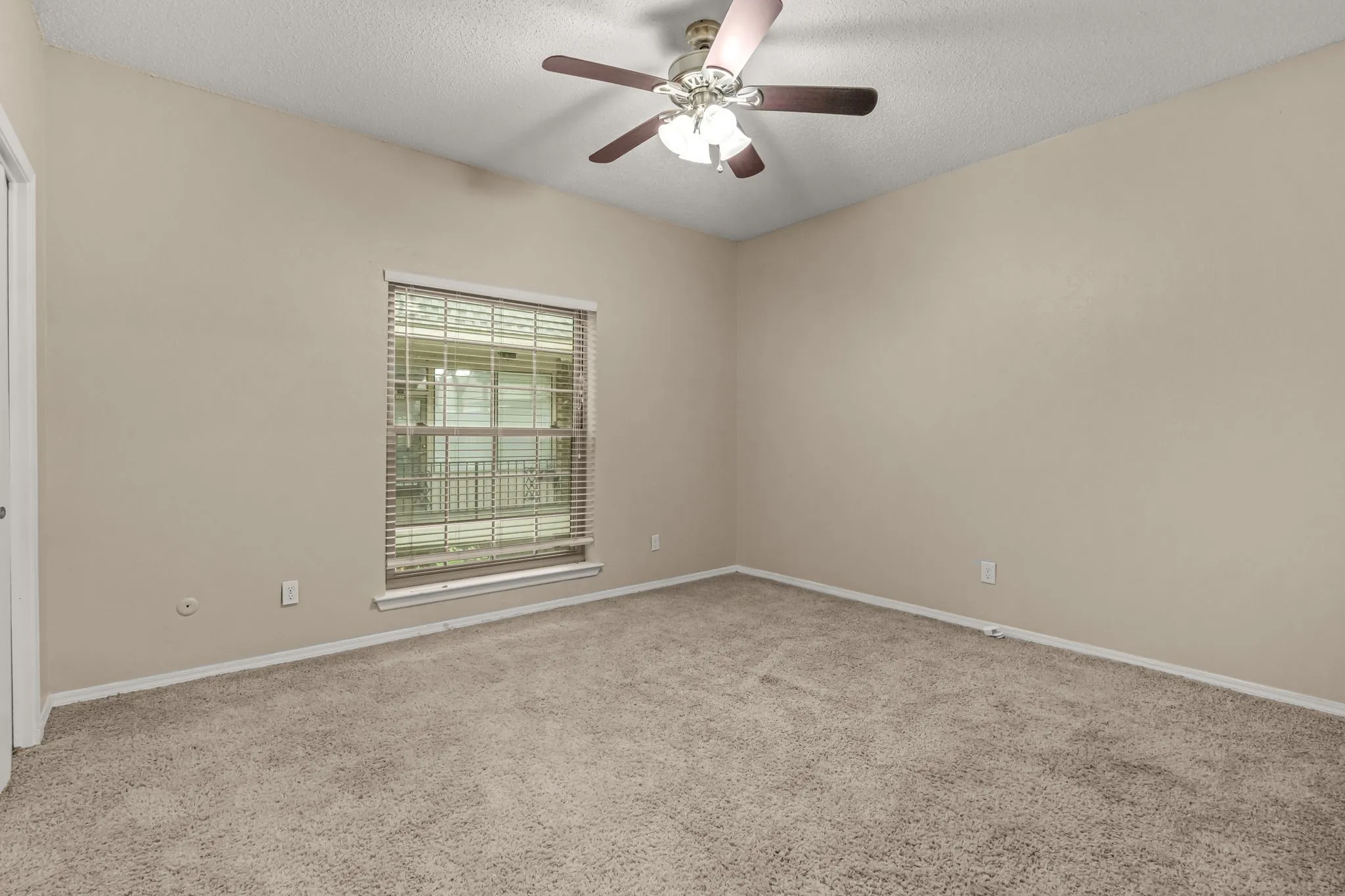 Condominium For Sale in Tarrant County , 4420 Harlanwood Drive 228, Fort Worth, Texas 76109, 2 Bedroom, 2 Bathroom, Garage spaces, 1,297 Sqft, built in 1969, mls#21293529, Real Estate Agent in Fort Worth, Homes For Sale in Tarrant county, Homes For Sale in Fort Worth, Realtor in Fort Worth Texas, Real Estate Brokerage Independent Realty Texas, Luminita Cordes Realtor