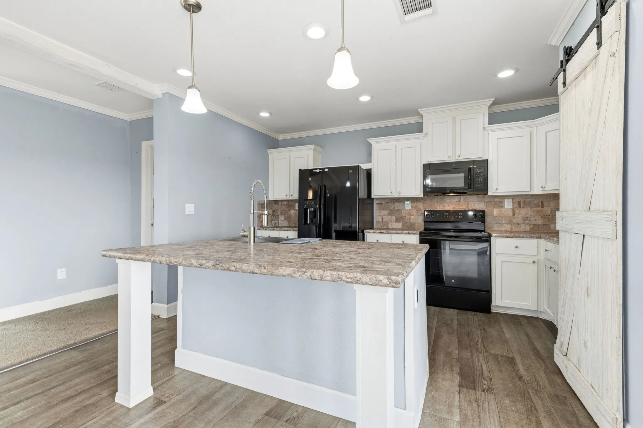 Manufactured Home For Sale in Jones County , 3173 Private Road 5113, Hawley, Texas 79525, 3 Bedroom, 2 Bathroom, Garage spaces, 1,680 Sqft, built in 2022, mls#21268615, Real Estate Agent in Hawley, Homes For Sale in Jones county, Homes For Sale in Hawley, Realtor in Hawley Texas, Real Estate Brokerage Independent Realty Texas, Luminita Cordes Realtor