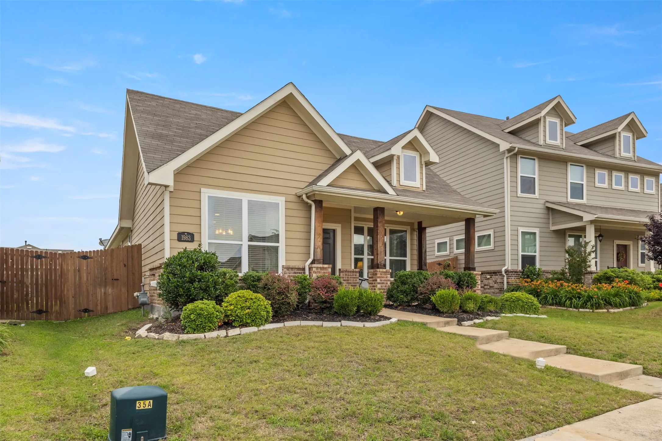 Single Family Residence For Sale in Kaufman County , 1983 Obsidian Trail, Forney, Texas 75126, 3 Bedroom, 2 Bathroom, 2 Garage spaces, 1,628 Sqft, built in 2018, mls#21293496, Real Estate Agent in Forney, Homes For Sale in Kaufman county, Homes For Sale in Forney, Realtor in Forney Texas, Real Estate Brokerage Independent Realty Texas, Luminita Cordes Realtor
