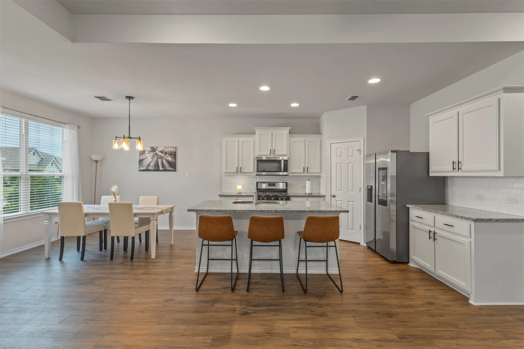 Single Family Residence For Sale in Kaufman County , 1983 Obsidian Trail, Forney, Texas 75126, 3 Bedroom, 2 Bathroom, 2 Garage spaces, 1,628 Sqft, built in 2018, mls#21293496, Real Estate Agent in Forney, Homes For Sale in Kaufman county, Homes For Sale in Forney, Realtor in Forney Texas, Real Estate Brokerage Independent Realty Texas, Luminita Cordes Realtor