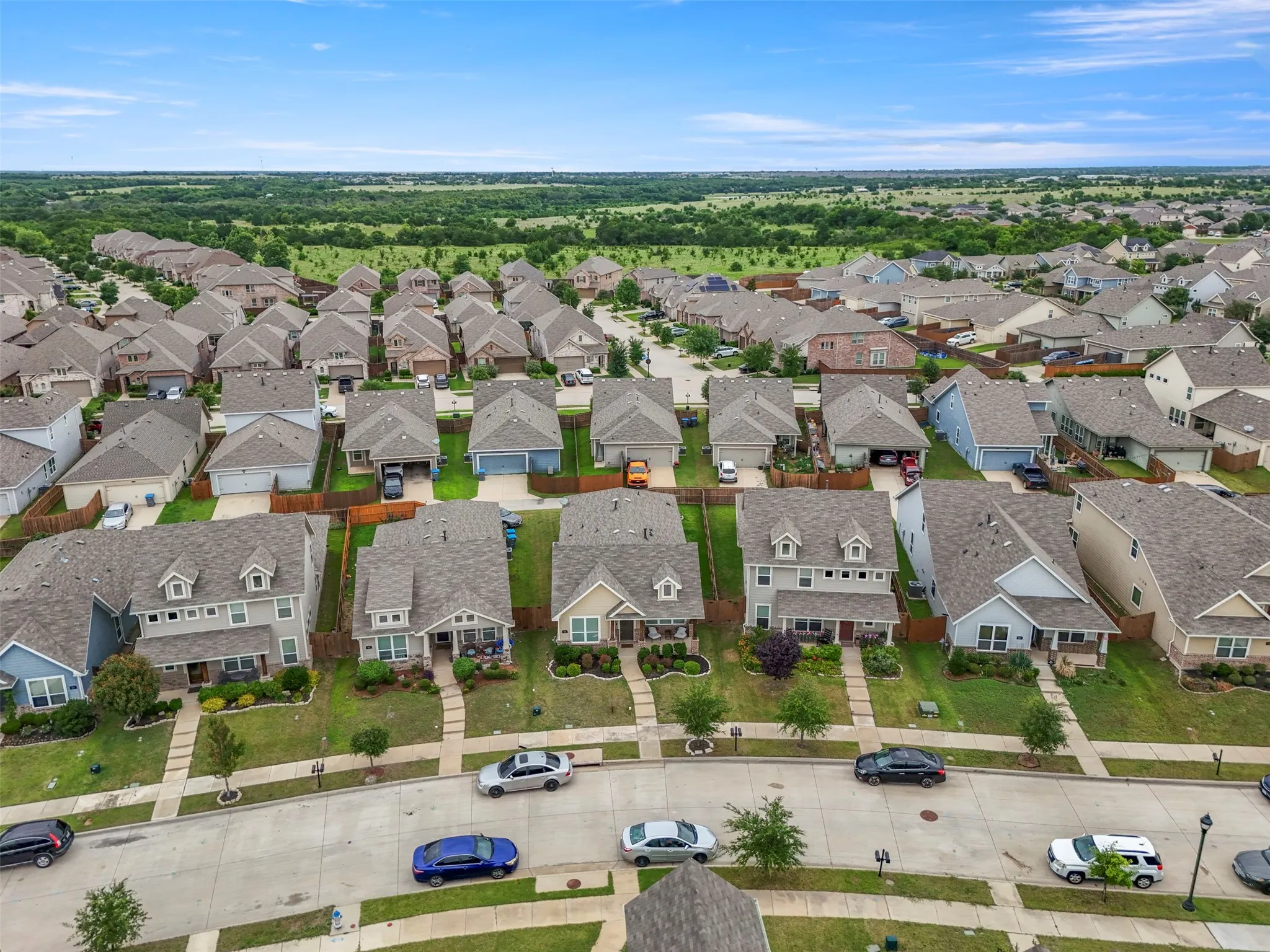 Single Family Residence For Sale in Kaufman County , 1983 Obsidian Trail, Forney, Texas 75126, 3 Bedroom, 2 Bathroom, 2 Garage spaces, 1,628 Sqft, built in 2018, mls#21293496, Real Estate Agent in Forney, Homes For Sale in Kaufman county, Homes For Sale in Forney, Realtor in Forney Texas, Real Estate Brokerage Independent Realty Texas, Luminita Cordes Realtor
