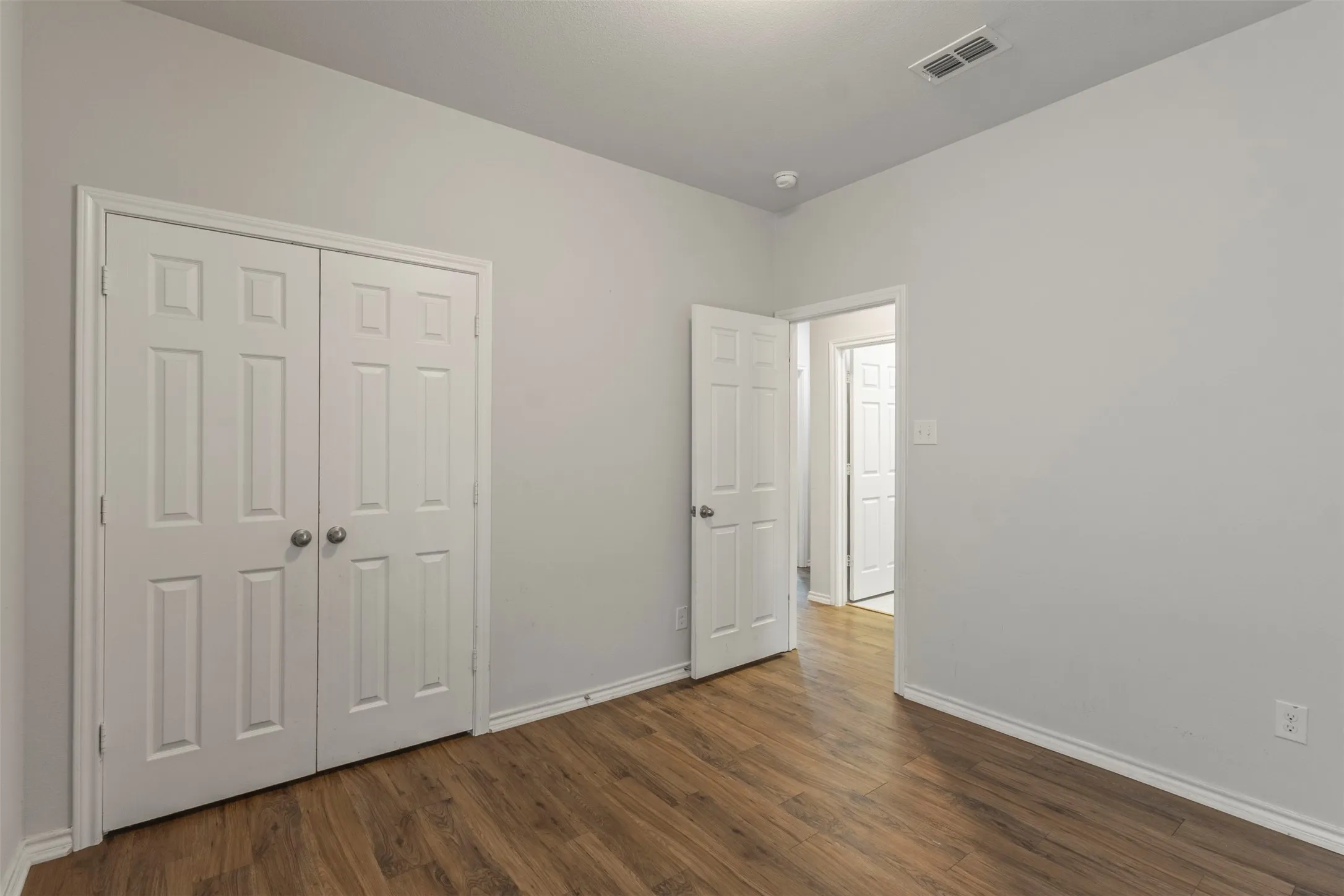 Single Family Residence For Sale in Kaufman County , 1983 Obsidian Trail, Forney, Texas 75126, 3 Bedroom, 2 Bathroom, 2 Garage spaces, 1,628 Sqft, built in 2018, mls#21293496, Real Estate Agent in Forney, Homes For Sale in Kaufman county, Homes For Sale in Forney, Realtor in Forney Texas, Real Estate Brokerage Independent Realty Texas, Luminita Cordes Realtor