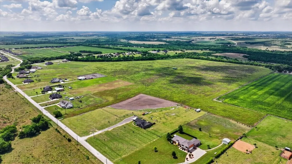 Unimproved Land For Sale in Ellis County , 3161 Wilson Road, Palmer, Texas 75152, 0, 0, Garage spaces, 0 Sqft, built in 0, mls#21292123, Real Estate Agent in Palmer, Homes For Sale in Ellis county, Homes For Sale in Palmer, Realtor in Palmer Texas, Real Estate Brokerage Independent Realty Texas, Luminita Cordes Realtor