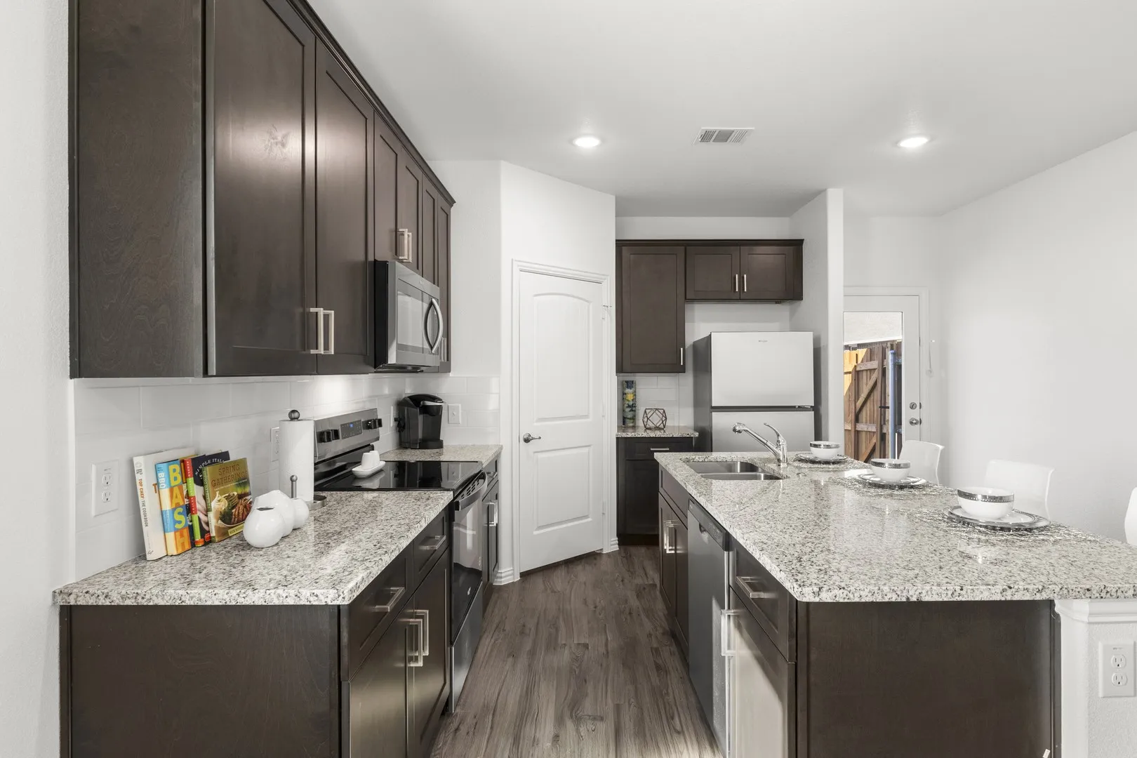 15_1540 wallaby wy-11