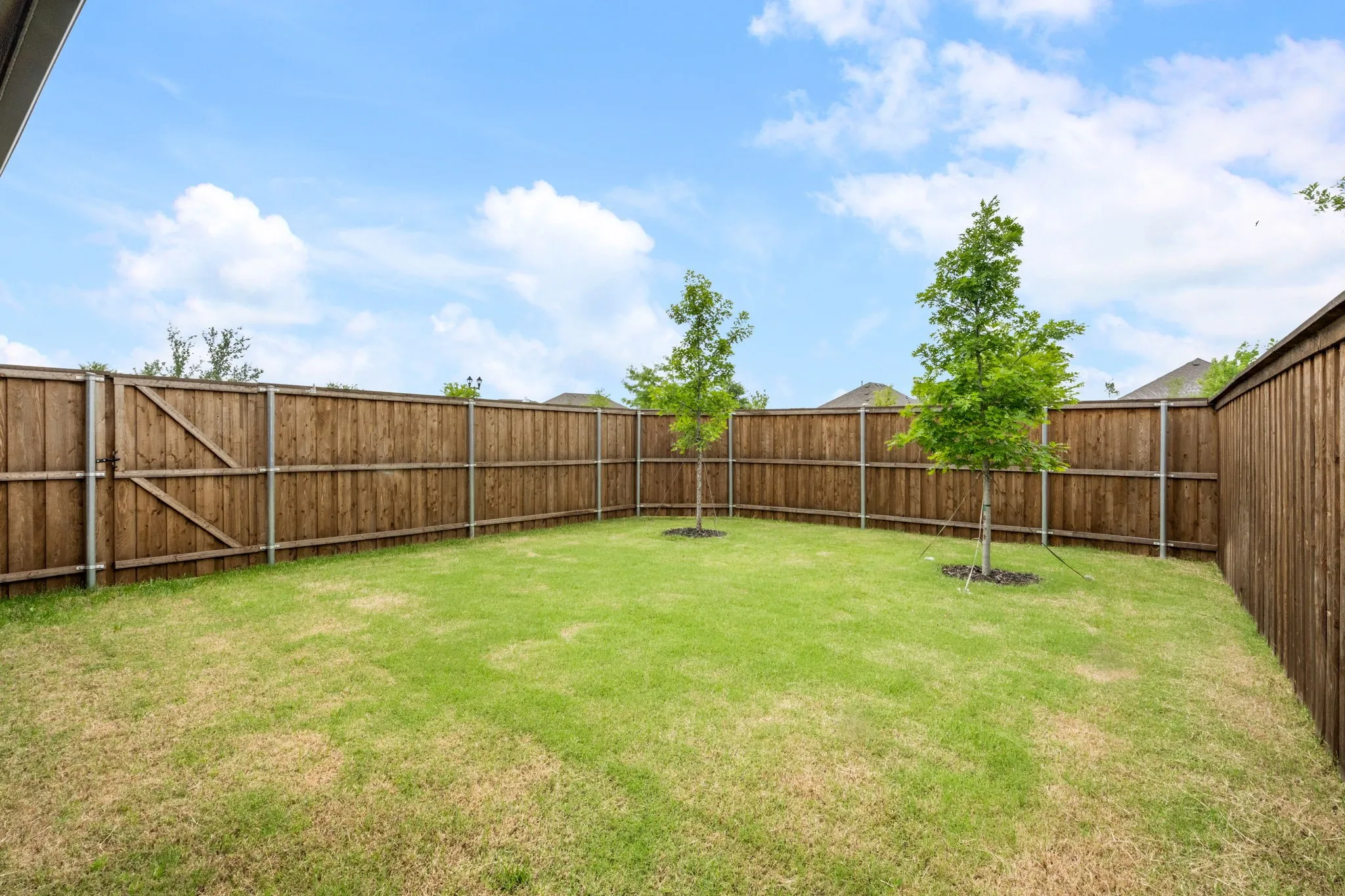 Single Family Residence For Sale in Ellis County , 321 Pasture Drive, Midlothian, Texas 76065, 4 Bedroom, 3 Bathroom, 2 Garage spaces, 2,937 Sqft, built in 2024, mls#21290943, Real Estate Agent in Midlothian, Homes For Sale in Ellis county, Homes For Sale in Midlothian, Realtor in Midlothian Texas, Real Estate Brokerage Independent Realty Texas, Luminita Cordes Realtor