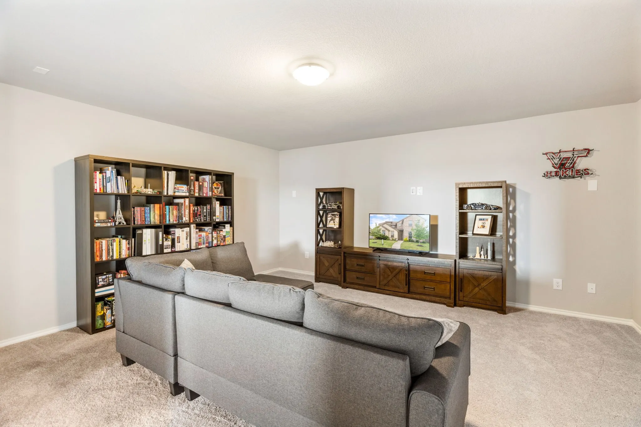 Single Family Residence For Sale in Ellis County , 321 Pasture Drive, Midlothian, Texas 76065, 4 Bedroom, 3 Bathroom, 2 Garage spaces, 2,937 Sqft, built in 2024, mls#21290943, Real Estate Agent in Midlothian, Homes For Sale in Ellis county, Homes For Sale in Midlothian, Realtor in Midlothian Texas, Real Estate Brokerage Independent Realty Texas, Luminita Cordes Realtor