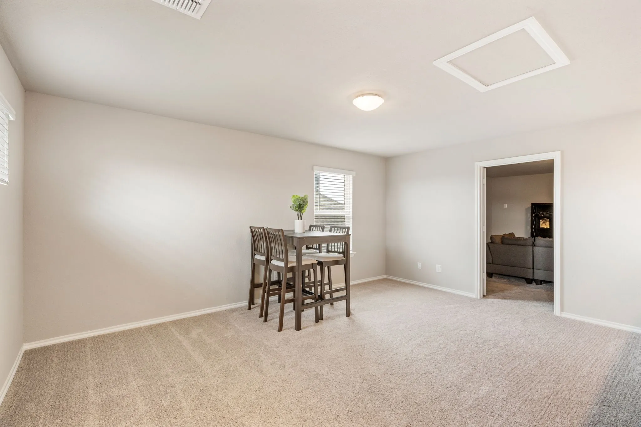 Single Family Residence For Sale in Ellis County , 321 Pasture Drive, Midlothian, Texas 76065, 4 Bedroom, 3 Bathroom, 2 Garage spaces, 2,937 Sqft, built in 2024, mls#21290943, Real Estate Agent in Midlothian, Homes For Sale in Ellis county, Homes For Sale in Midlothian, Realtor in Midlothian Texas, Real Estate Brokerage Independent Realty Texas, Luminita Cordes Realtor