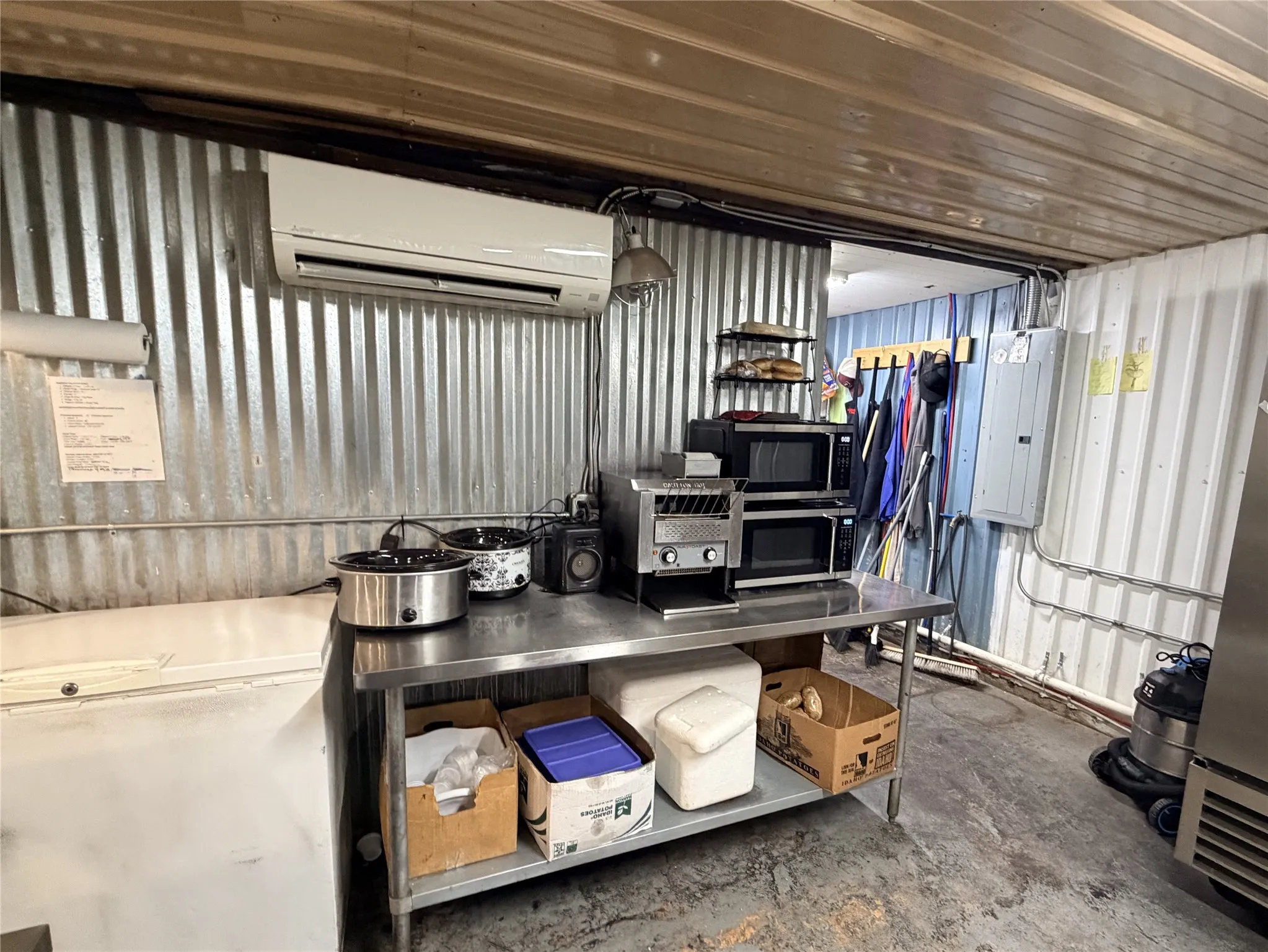 Business For Sale in Baylor County , 910 N Main Street, Seymour, Texas 76380, 0, 0, Garage spaces, 0 Sqft, built in 1980, mls#21293428, Real Estate Agent in Seymour, Homes For Sale in Baylor county, Homes For Sale in Seymour, Realtor in Seymour Texas, Real Estate Brokerage Independent Realty Texas, Luminita Cordes Realtor