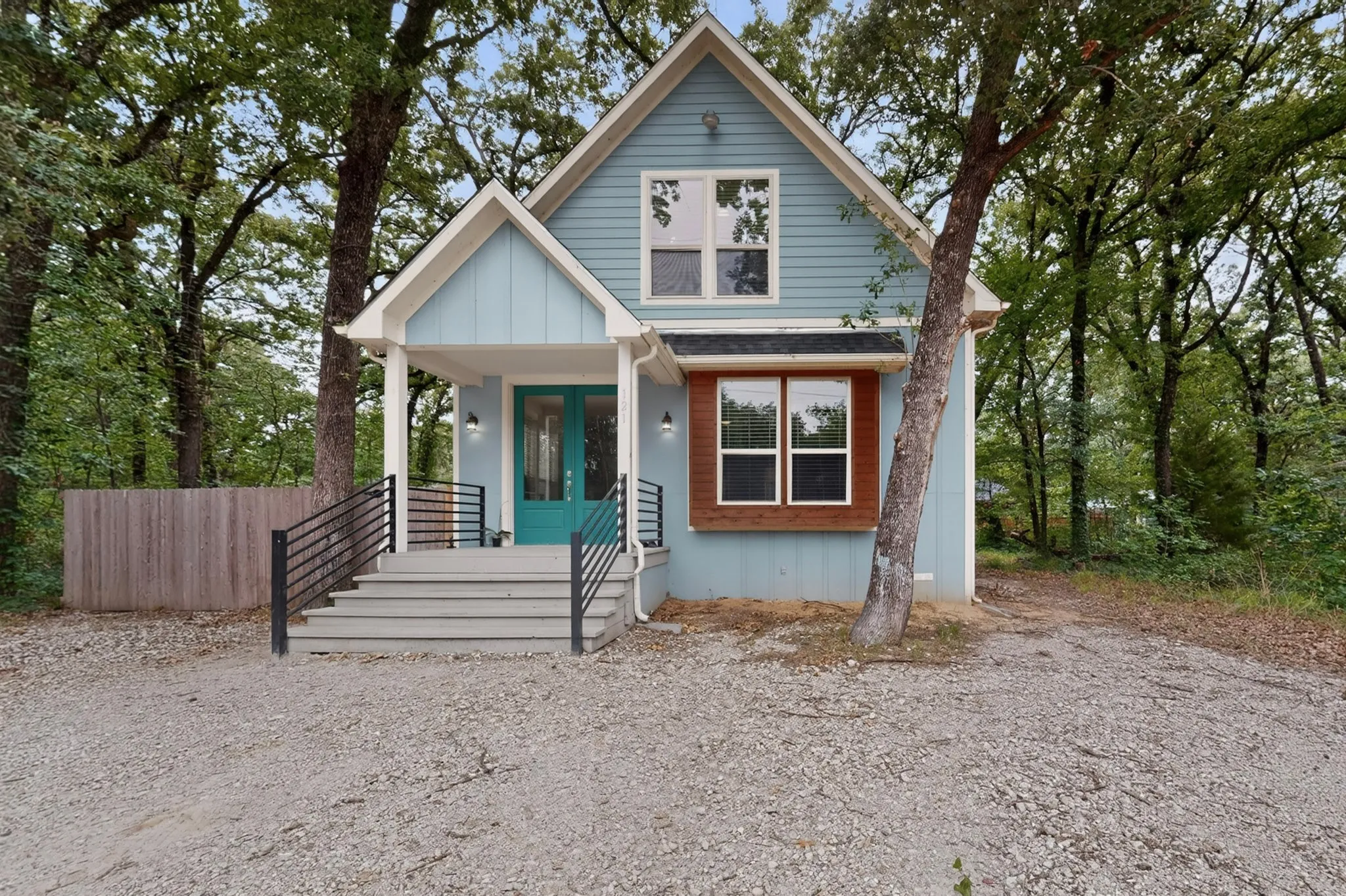 Single Family Residence For Sale in Henderson County , 121 Elk Cove Drive, Mabank, Texas 75156, 2 Bedroom, 2 Bathroom, Garage spaces, 1,456 Sqft, built in 2024, mls#21292857, Real Estate Agent in Mabank, Homes For Sale in Henderson county, Homes For Sale in Mabank, Realtor in Mabank Texas, Real Estate Brokerage Independent Realty Texas, Luminita Cordes Realtor