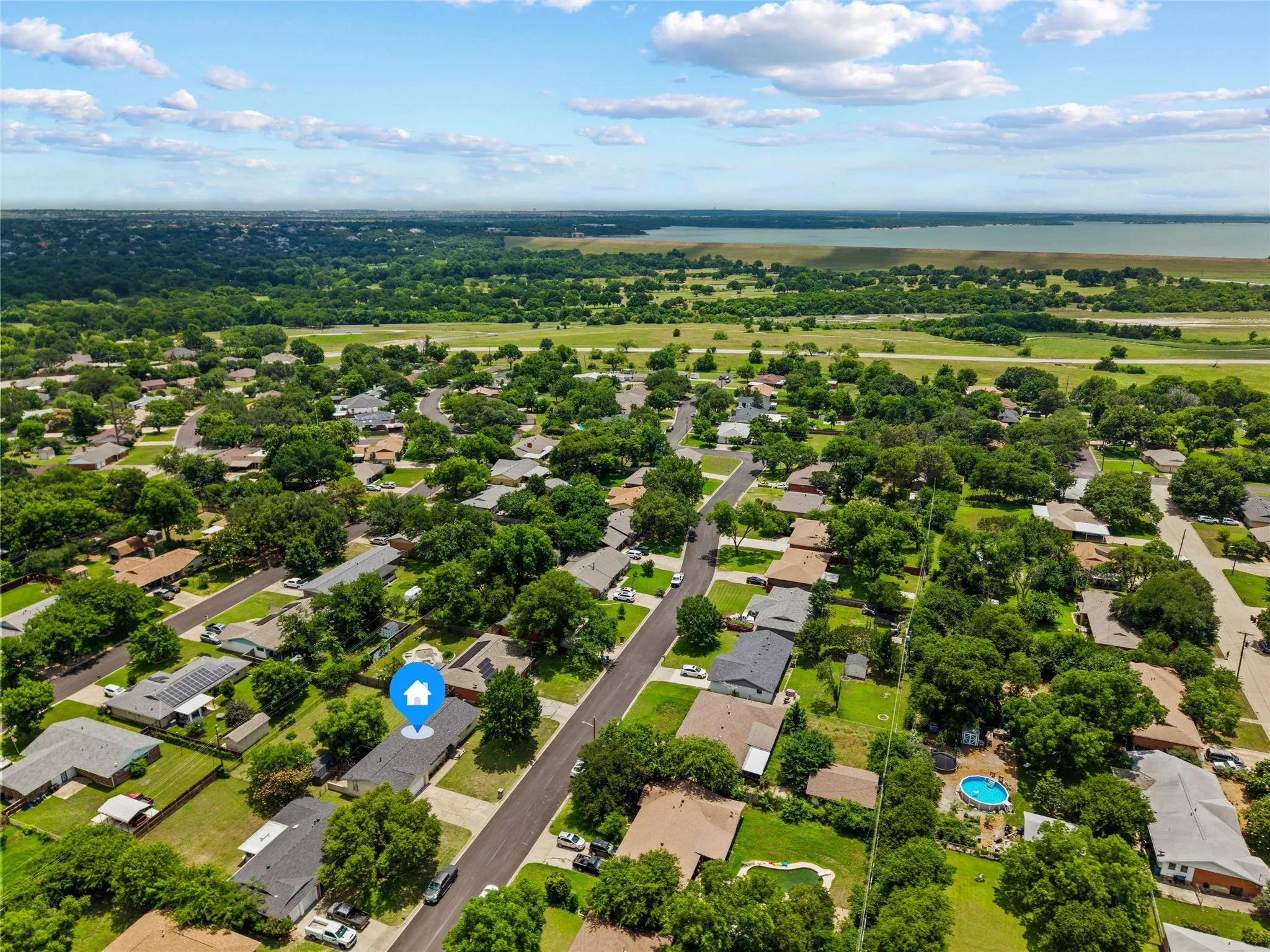 Single Family Residence For Sale in Tarrant County , 1213 Park Center Street, Benbrook, Texas 76126, 3 Bedroom, 2 Bathroom, 2 Garage spaces, 1,710 Sqft, built in 1951, mls#21289088, Real Estate Agent in Benbrook, Homes For Sale in Tarrant county, Homes For Sale in Benbrook, Realtor in Benbrook Texas, Real Estate Brokerage Independent Realty Texas, Luminita Cordes Realtor