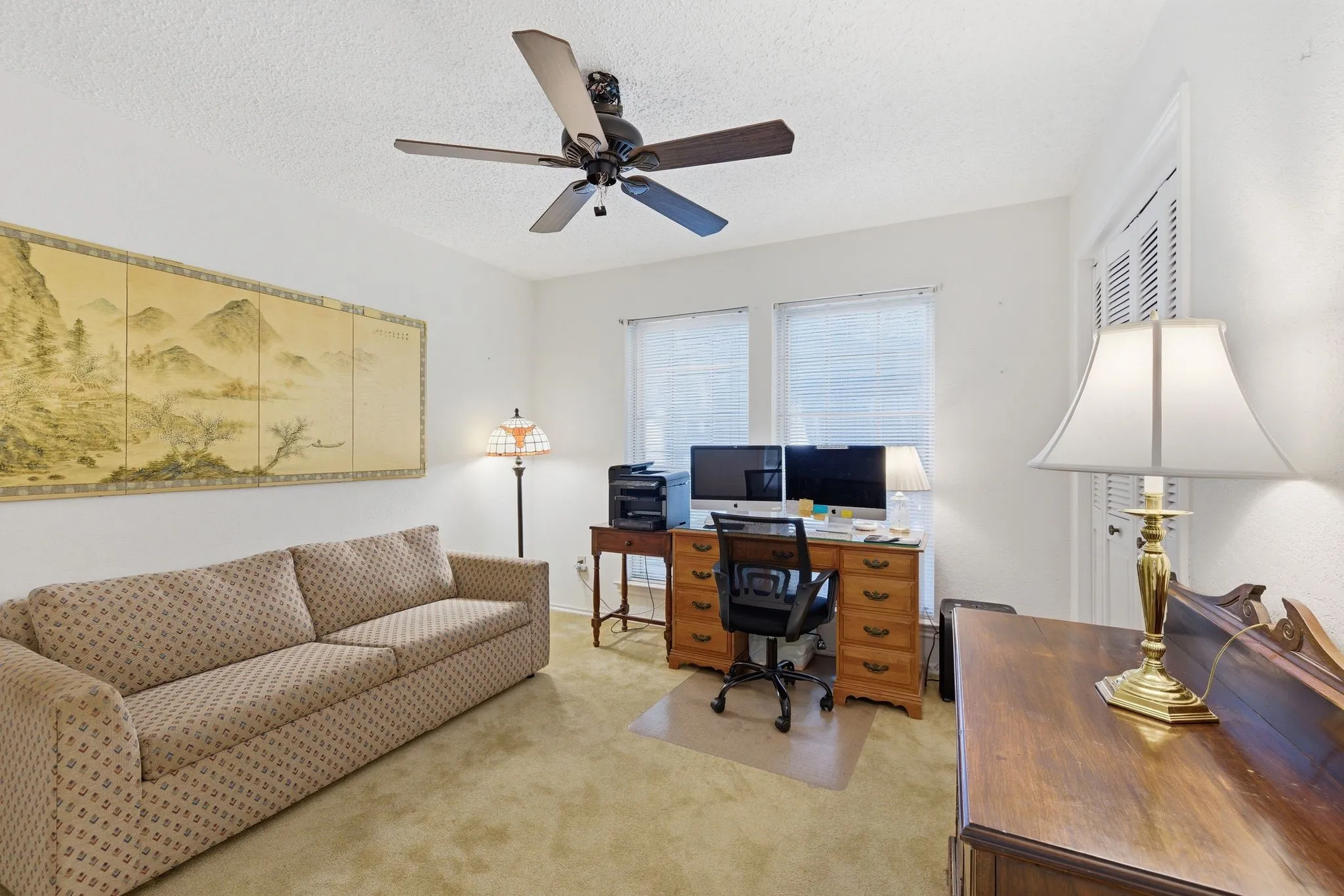 Single Family Residence For Sale in Hood County , 6309 Blackfoot Trail, De Cordova, Texas 76049, 3 Bedrooms, 2 Bathrooms, 2 Garage spaces, 1,863 Sqft, built in 1978, Price $329,900, mls#21293401, Real Estate Agent in De Cordova, Homes For Sale in Hood county, Homes For Sale in De Cordova, Realtor in De Cordova Texas, Real Estate Brokerage Independent Realty Texas, Luminita Cordes Realtor