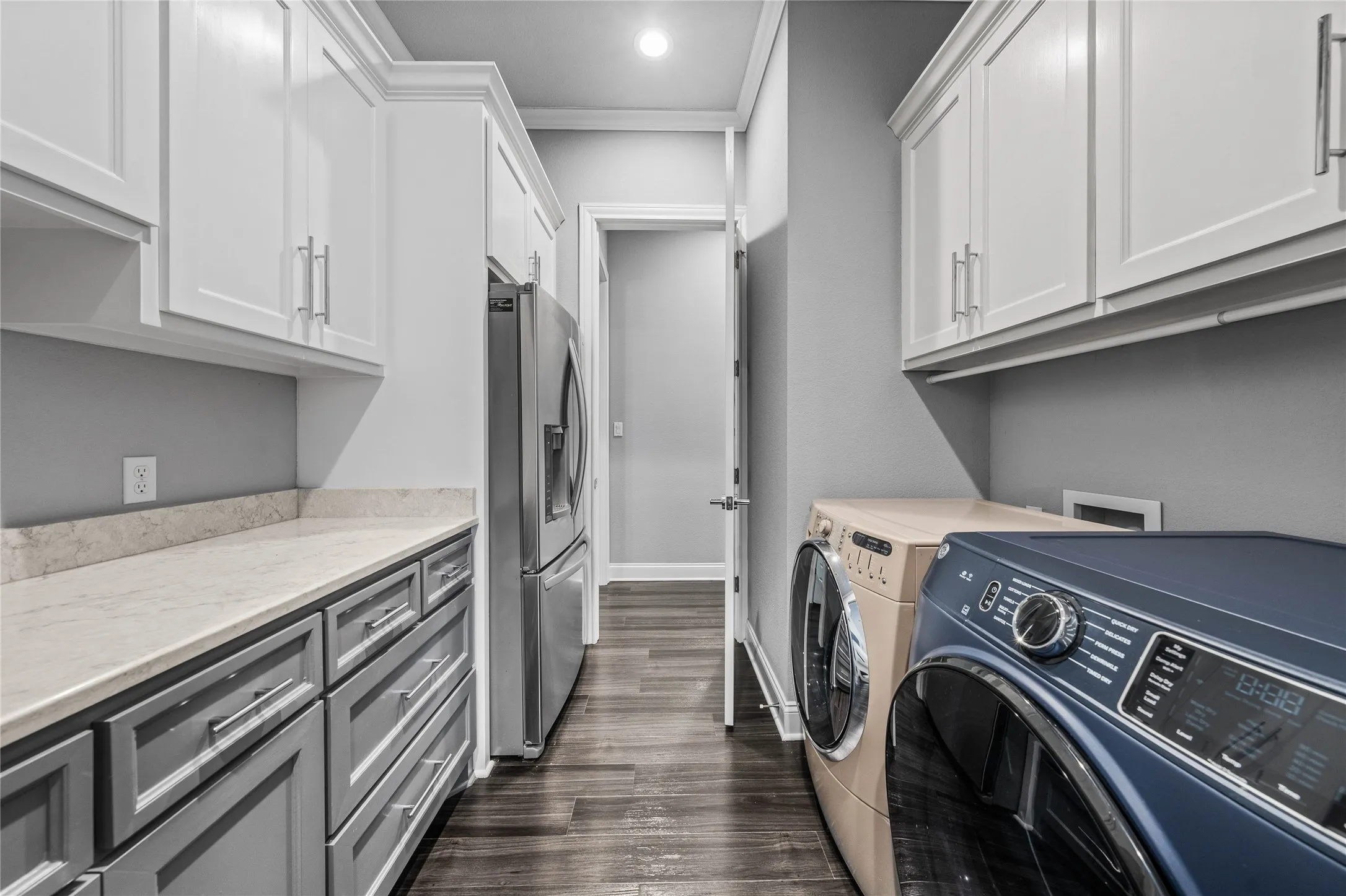 Single Family Residence For Sale in Mc Lennan County , 104 Chalet Lane, Waco, Texas 76712, 4 Bedroom, 4 Bathroom, 3 Garage spaces, 3,053 Sqft, built in 2018, Price $1,200,000, mls#21293685, Real Estate Agent in Waco, Homes For Sale in Mc Lennan county, Homes For Sale in Waco, Realtor in Waco Texas, Real Estate Brokerage Independent Realty Texas, Luminita Cordes Realtor