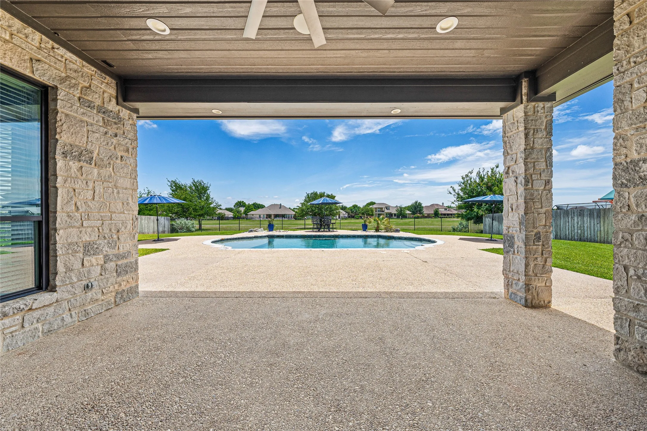 Single Family Residence For Sale in Mc Lennan County , 104 Chalet Lane, Waco, Texas 76712, 4 Bedroom, 4 Bathroom, 3 Garage spaces, 3,053 Sqft, built in 2018, Price $1,200,000, mls#21293685, Real Estate Agent in Waco, Homes For Sale in Mc Lennan county, Homes For Sale in Waco, Realtor in Waco Texas, Real Estate Brokerage Independent Realty Texas, Luminita Cordes Realtor