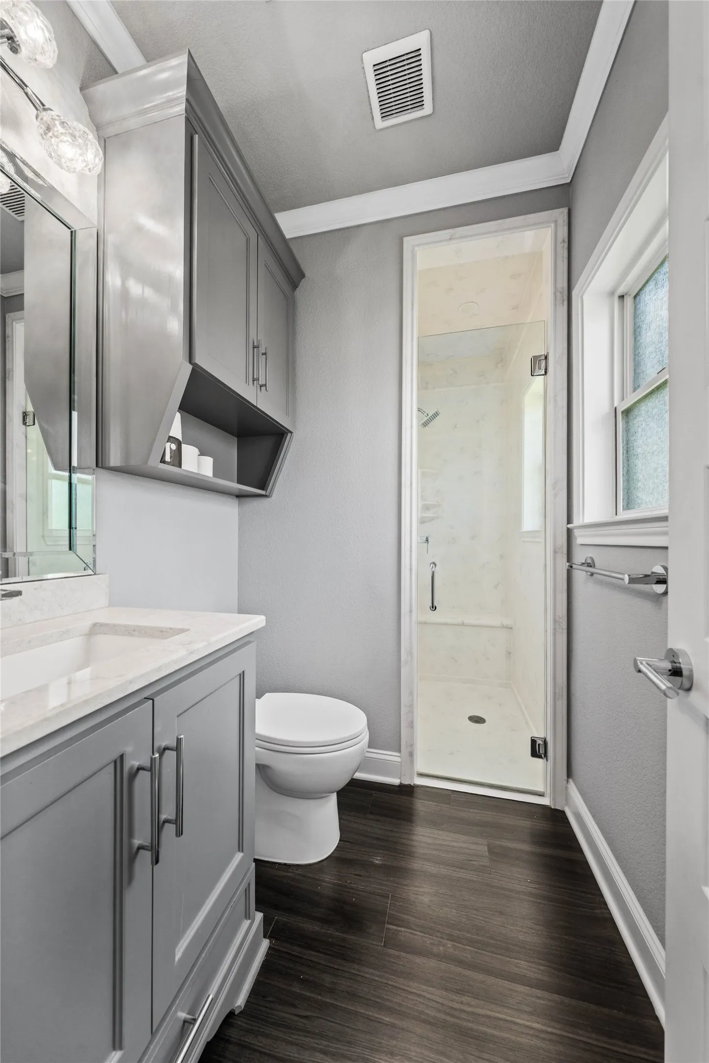 Single Family Residence For Sale in Mc Lennan County , 104 Chalet Lane, Waco, Texas 76712, 4 Bedroom, 4 Bathroom, 3 Garage spaces, 3,053 Sqft, built in 2018, Price $1,200,000, mls#21293685, Real Estate Agent in Waco, Homes For Sale in Mc Lennan county, Homes For Sale in Waco, Realtor in Waco Texas, Real Estate Brokerage Independent Realty Texas, Luminita Cordes Realtor