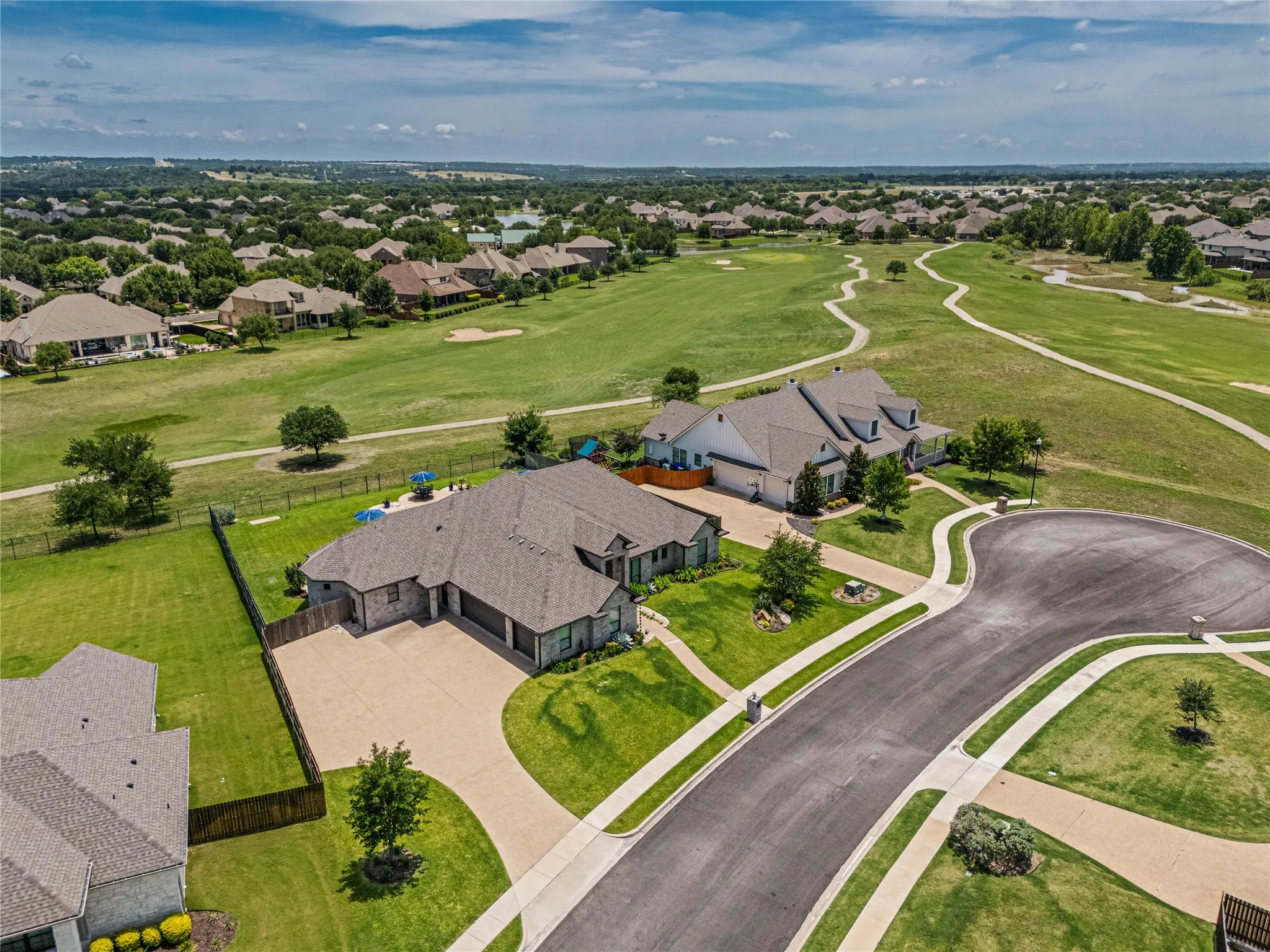 Single Family Residence For Sale in Mc Lennan County , 104 Chalet Lane, Waco, Texas 76712, 4 Bedroom, 4 Bathroom, 3 Garage spaces, 3,053 Sqft, built in 2018, Price $1,200,000, mls#21293685, Real Estate Agent in Waco, Homes For Sale in Mc Lennan county, Homes For Sale in Waco, Realtor in Waco Texas, Real Estate Brokerage Independent Realty Texas, Luminita Cordes Realtor