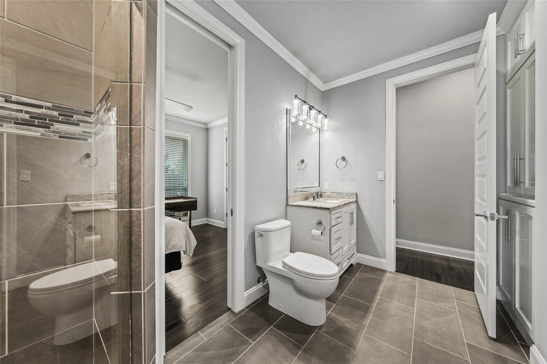 Single Family Residence For Sale in Mc Lennan County , 104 Chalet Lane, Waco, Texas 76712, 4 Bedroom, 4 Bathroom, 3 Garage spaces, 3,053 Sqft, built in 2018, Price $1,200,000, mls#21293685, Real Estate Agent in Waco, Homes For Sale in Mc Lennan county, Homes For Sale in Waco, Realtor in Waco Texas, Real Estate Brokerage Independent Realty Texas, Luminita Cordes Realtor