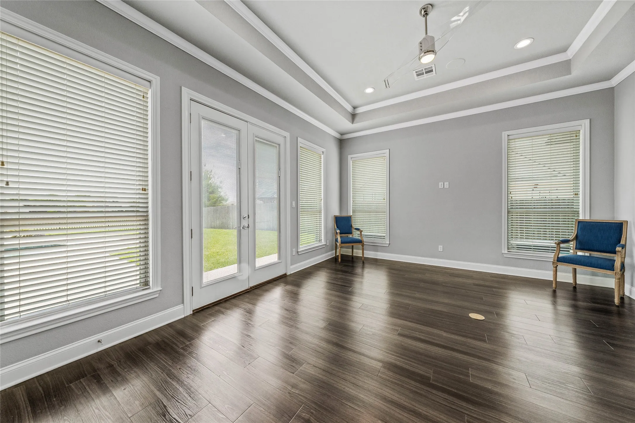 Single Family Residence For Sale in Mc Lennan County , 104 Chalet Lane, Waco, Texas 76712, 4 Bedroom, 4 Bathroom, 3 Garage spaces, 3,053 Sqft, built in 2018, Price $1,200,000, mls#21293685, Real Estate Agent in Waco, Homes For Sale in Mc Lennan county, Homes For Sale in Waco, Realtor in Waco Texas, Real Estate Brokerage Independent Realty Texas, Luminita Cordes Realtor