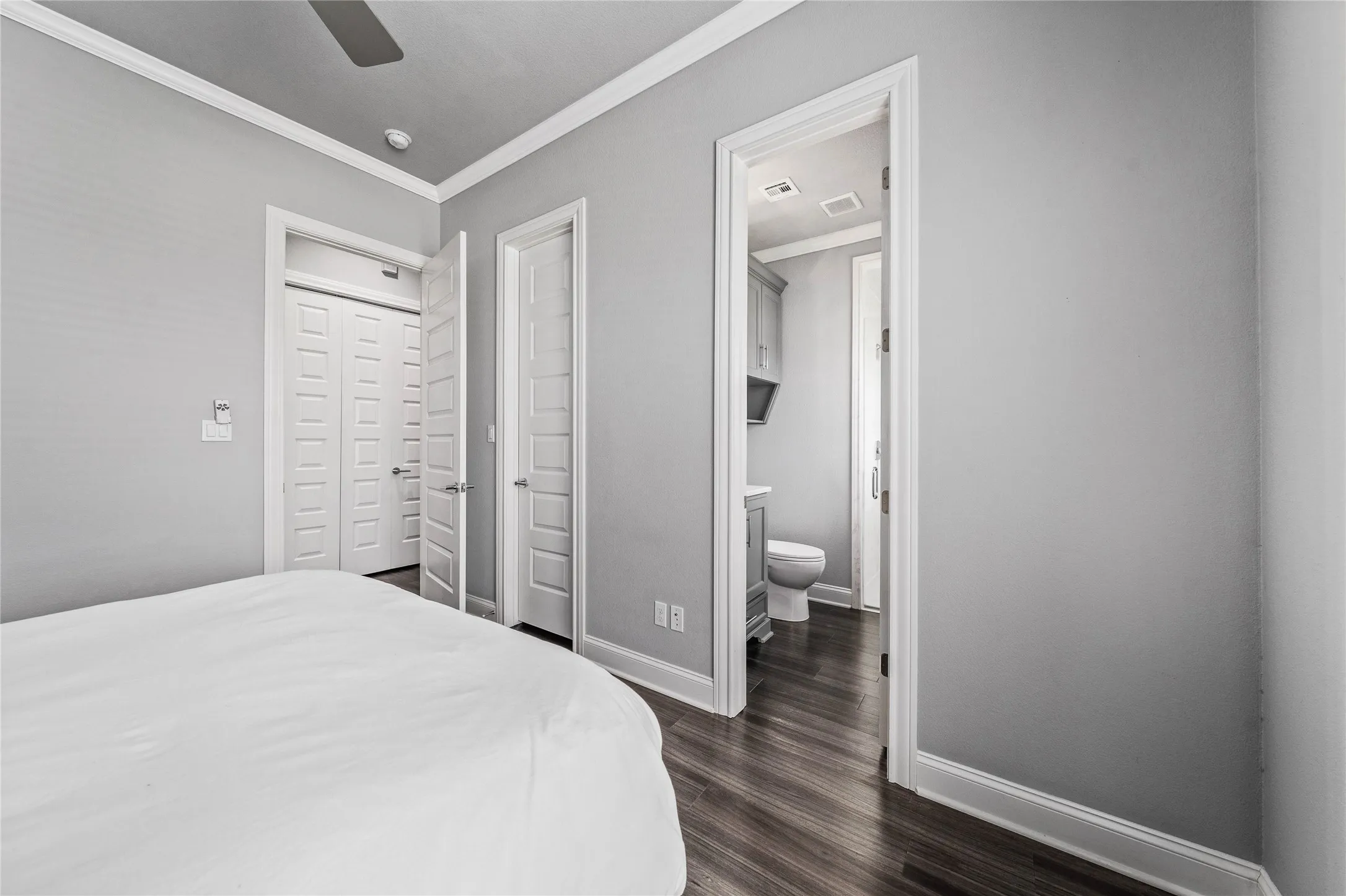 Single Family Residence For Sale in Mc Lennan County , 104 Chalet Lane, Waco, Texas 76712, 4 Bedroom, 4 Bathroom, 3 Garage spaces, 3,053 Sqft, built in 2018, Price $1,200,000, mls#21293685, Real Estate Agent in Waco, Homes For Sale in Mc Lennan county, Homes For Sale in Waco, Realtor in Waco Texas, Real Estate Brokerage Independent Realty Texas, Luminita Cordes Realtor