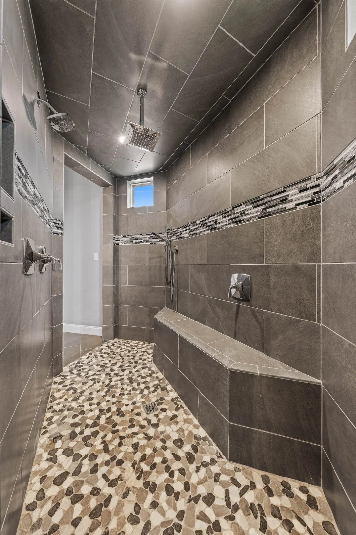 Single Family Residence For Sale in Mc Lennan County , 104 Chalet Lane, Waco, Texas 76712, 4 Bedroom, 4 Bathroom, 3 Garage spaces, 3,053 Sqft, built in 2018, Price $1,200,000, mls#21293685, Real Estate Agent in Waco, Homes For Sale in Mc Lennan county, Homes For Sale in Waco, Realtor in Waco Texas, Real Estate Brokerage Independent Realty Texas, Luminita Cordes Realtor
