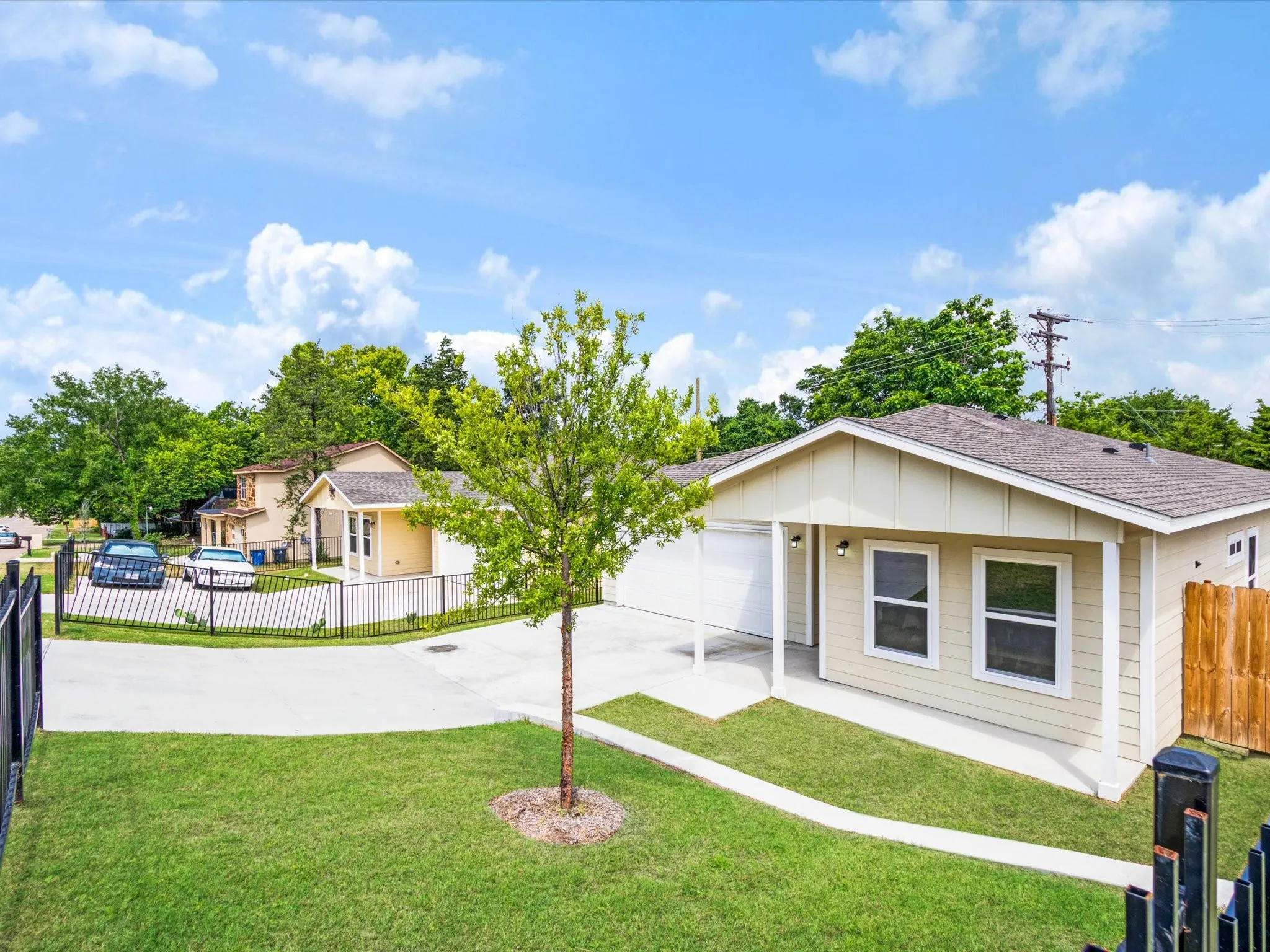 Single Family Residence For Sale in Dallas County , 2963 Simpson Stuart Road, Dallas, Texas 75241, 3 Bedroom, 2 Bathroom, 2 Garage spaces, 1,295 Sqft, built in 2024, mls#21293622, Real Estate Agent in Dallas, Homes For Sale in Dallas county, Homes For Sale in Dallas, Realtor in Dallas Texas, Real Estate Brokerage Independent Realty Texas, Luminita Cordes Realtor