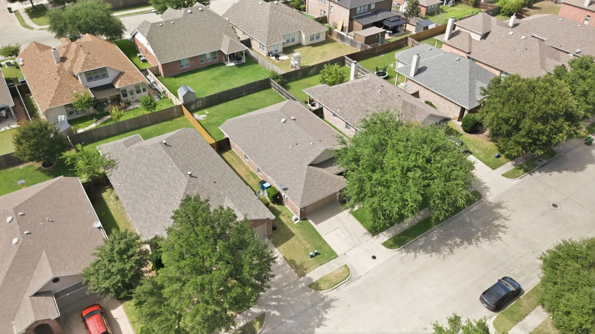 Single Family Residence For Sale in Kaufman County , 1018 Kimbro Drive, Forney, Texas 75126, 4 Bedroom, 2 Bathroom, 2 Garage spaces, 1,828 Sqft, built in 2005, mls#21291071, Real Estate Agent in Forney, Homes For Sale in Kaufman county, Homes For Sale in Forney, Realtor in Forney Texas, Real Estate Brokerage Independent Realty Texas, Luminita Cordes Realtor