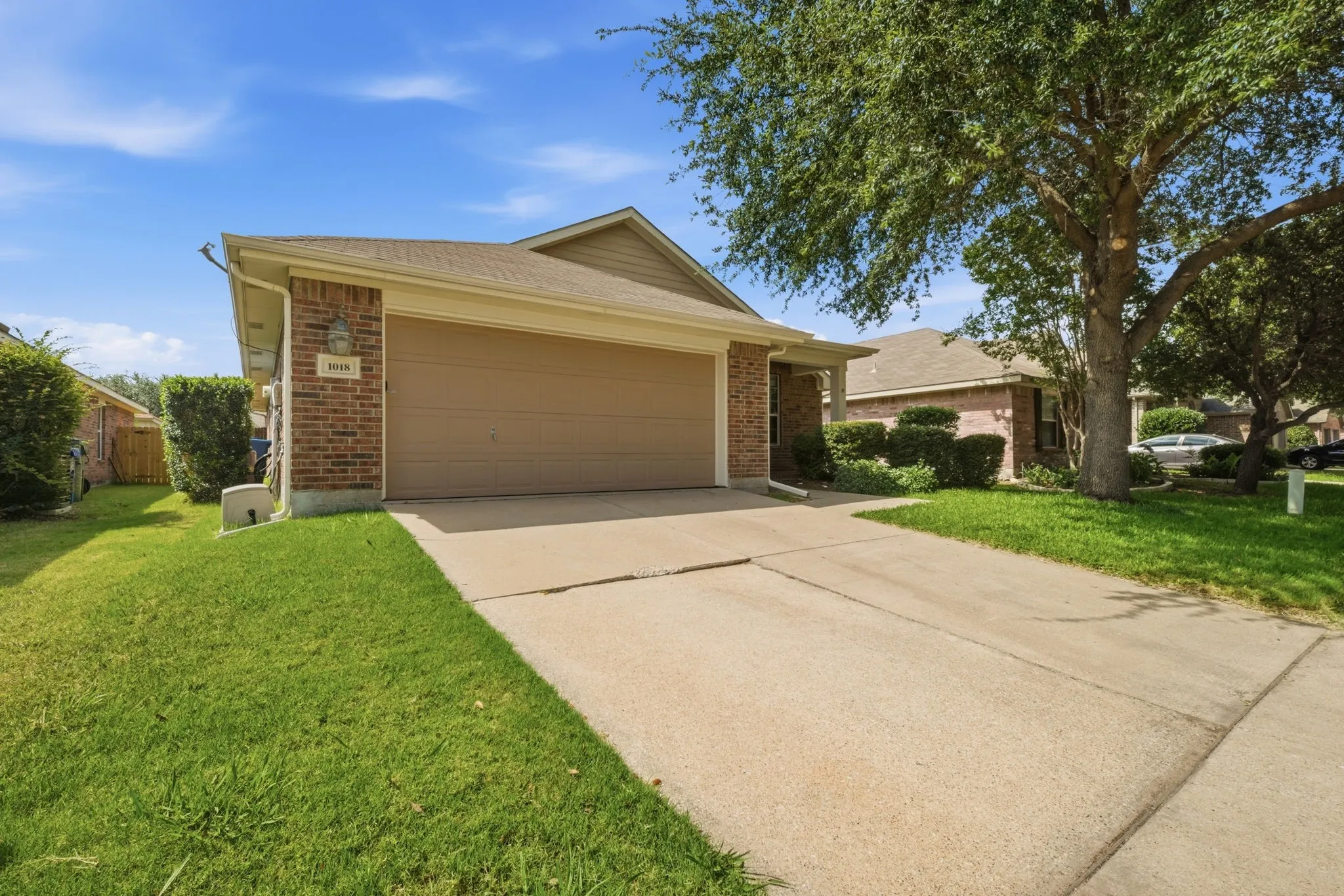 Single Family Residence For Sale in Kaufman County , 1018 Kimbro Drive, Forney, Texas 75126, 4 Bedroom, 2 Bathroom, 2 Garage spaces, 1,828 Sqft, built in 2005, mls#21291071, Real Estate Agent in Forney, Homes For Sale in Kaufman county, Homes For Sale in Forney, Realtor in Forney Texas, Real Estate Brokerage Independent Realty Texas, Luminita Cordes Realtor