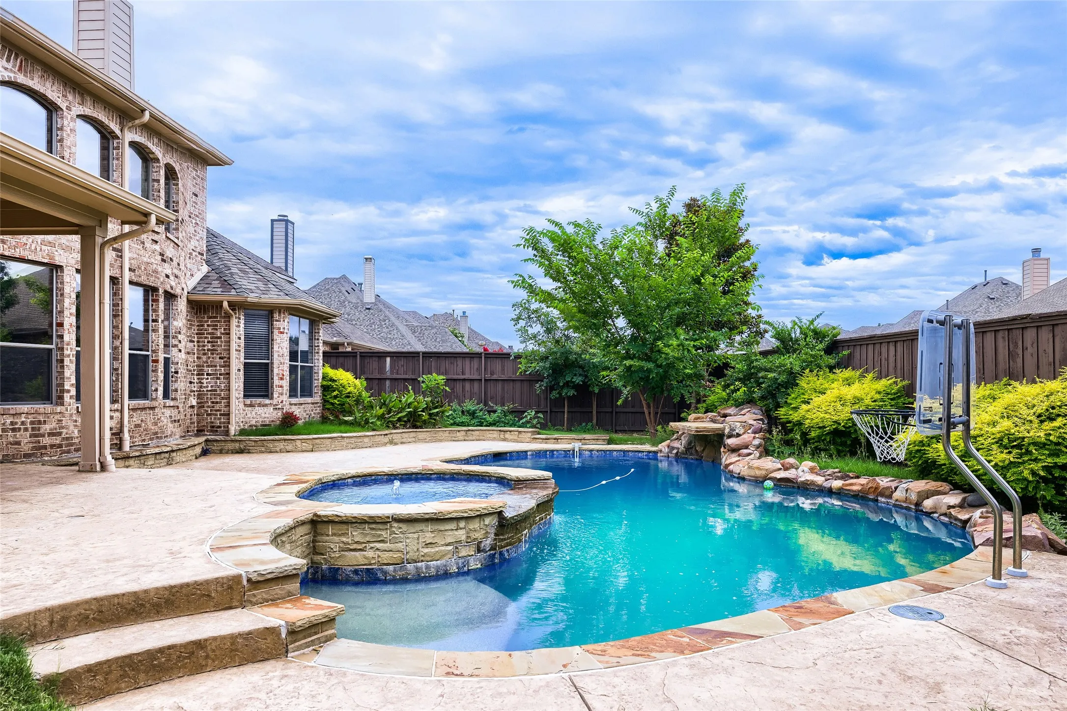 Single Family Residence For Sale in Collin County , 710 Calaveras Court, Prosper, Texas 75078, 5 Bedroom, 4 Bathroom, 3 Garage spaces, 3,834 Sqft, built in 2007, mls#21256385, Real Estate Agent in Prosper, Homes For Sale in Collin county, Homes For Sale in Prosper, Realtor in Prosper Texas, Real Estate Brokerage Independent Realty Texas, Luminita Cordes Realtor