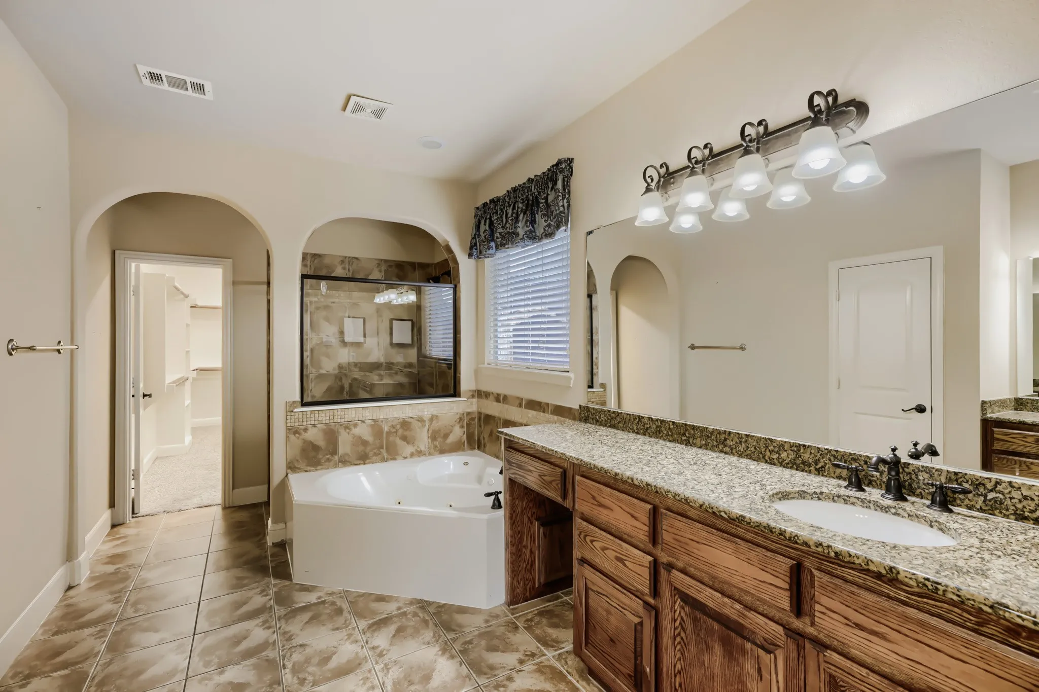 Single Family Residence For Sale in Collin County , 710 Calaveras Court, Prosper, Texas 75078, 5 Bedroom, 4 Bathroom, 3 Garage spaces, 3,834 Sqft, built in 2007, mls#21256385, Real Estate Agent in Prosper, Homes For Sale in Collin county, Homes For Sale in Prosper, Realtor in Prosper Texas, Real Estate Brokerage Independent Realty Texas, Luminita Cordes Realtor