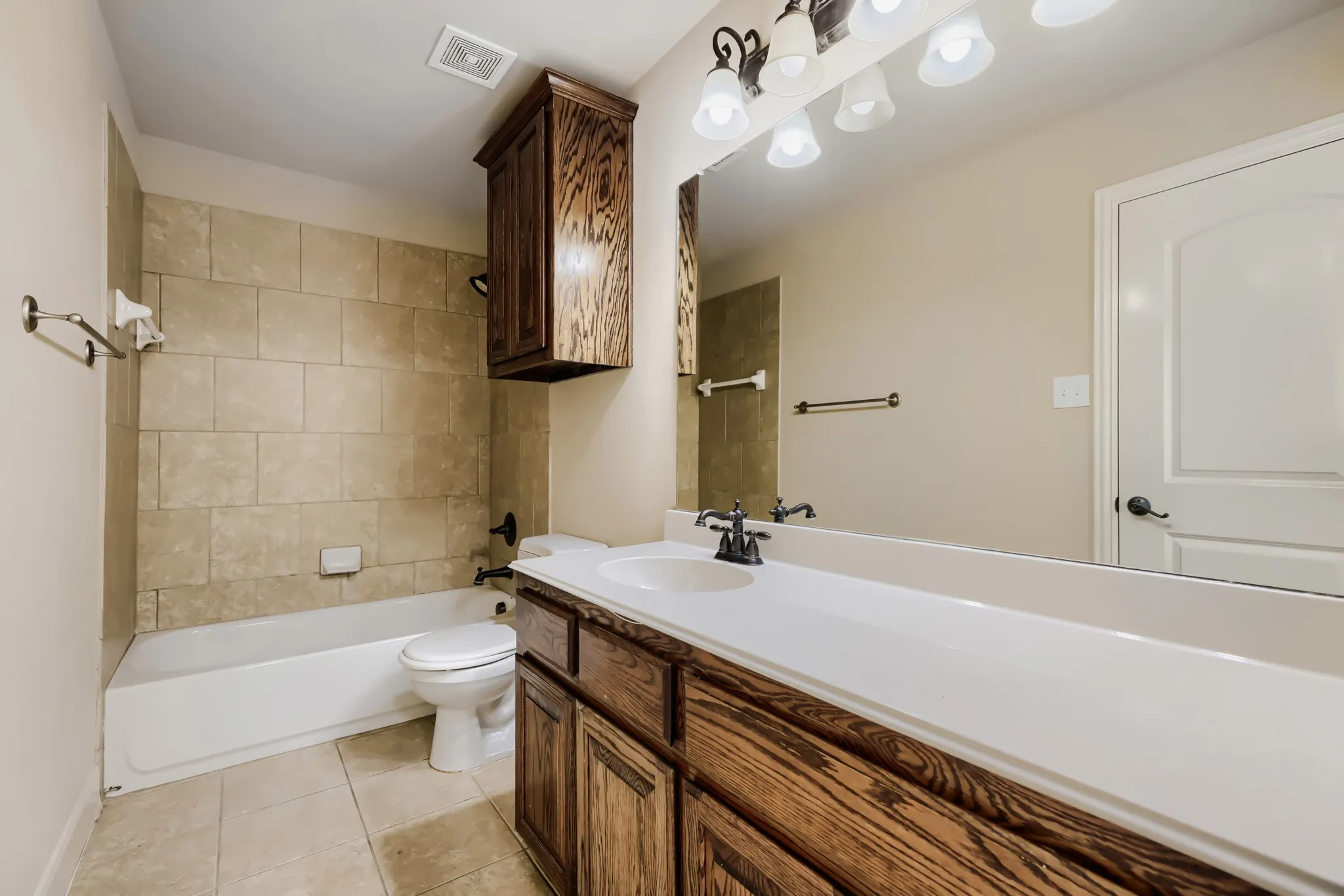 Single Family Residence For Sale in Collin County , 710 Calaveras Court, Prosper, Texas 75078, 5 Bedroom, 4 Bathroom, 3 Garage spaces, 3,834 Sqft, built in 2007, mls#21256385, Real Estate Agent in Prosper, Homes For Sale in Collin county, Homes For Sale in Prosper, Realtor in Prosper Texas, Real Estate Brokerage Independent Realty Texas, Luminita Cordes Realtor