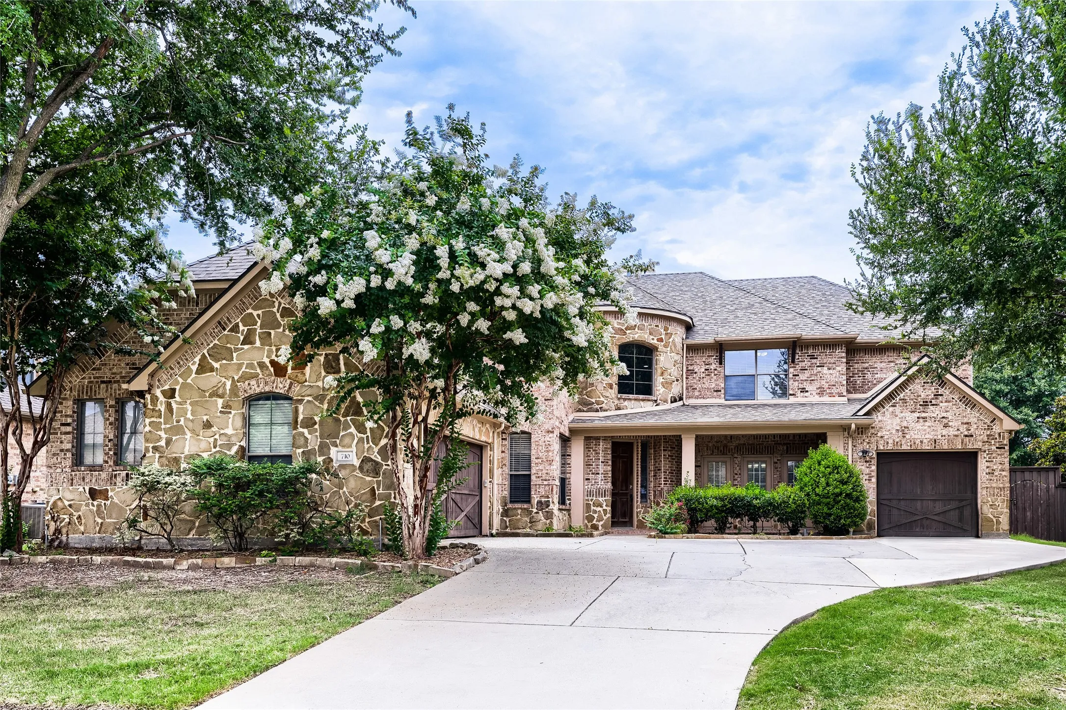 Single Family Residence For Sale in Collin County , 710 Calaveras Court, Prosper, Texas 75078, 5 Bedroom, 4 Bathroom, 3 Garage spaces, 3,834 Sqft, built in 2007, mls#21256385, Real Estate Agent in Prosper, Homes For Sale in Collin county, Homes For Sale in Prosper, Realtor in Prosper Texas, Real Estate Brokerage Independent Realty Texas, Luminita Cordes Realtor