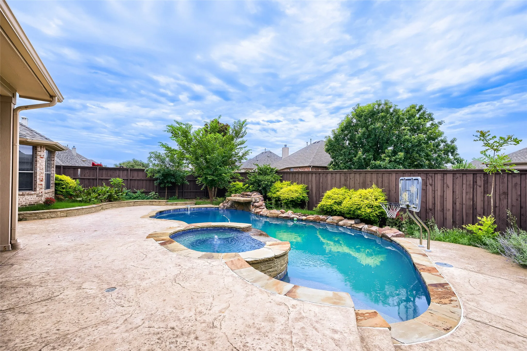 Single Family Residence For Sale in Collin County , 710 Calaveras Court, Prosper, Texas 75078, 5 Bedroom, 4 Bathroom, 3 Garage spaces, 3,834 Sqft, built in 2007, mls#21256385, Real Estate Agent in Prosper, Homes For Sale in Collin county, Homes For Sale in Prosper, Realtor in Prosper Texas, Real Estate Brokerage Independent Realty Texas, Luminita Cordes Realtor