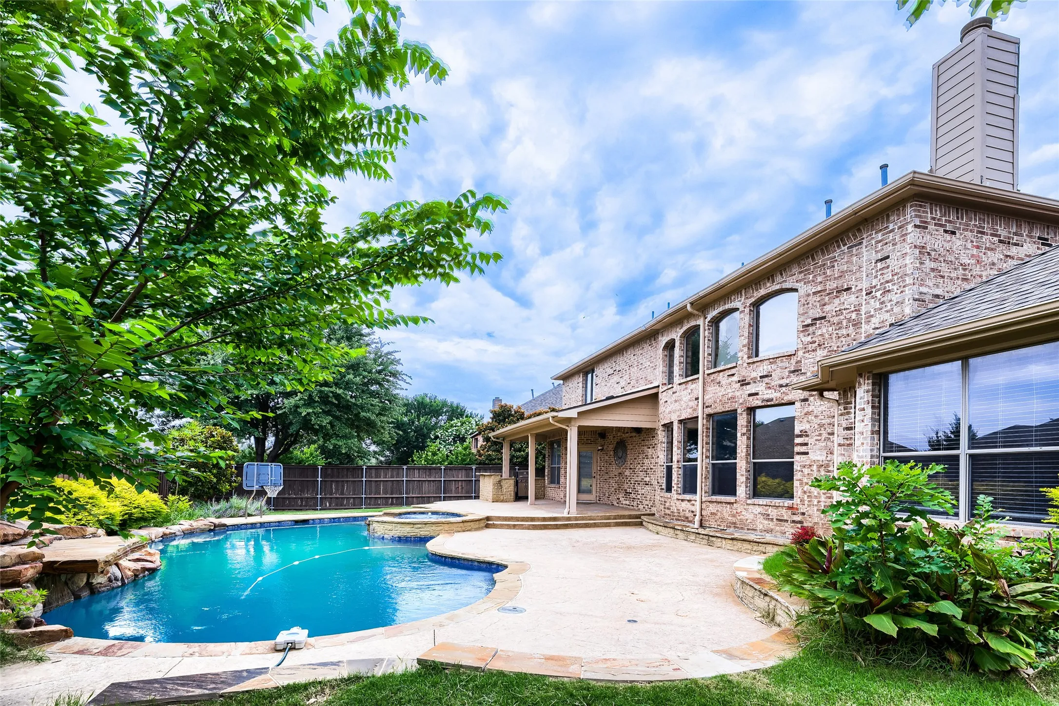 Single Family Residence For Sale in Collin County , 710 Calaveras Court, Prosper, Texas 75078, 5 Bedroom, 4 Bathroom, 3 Garage spaces, 3,834 Sqft, built in 2007, mls#21256385, Real Estate Agent in Prosper, Homes For Sale in Collin county, Homes For Sale in Prosper, Realtor in Prosper Texas, Real Estate Brokerage Independent Realty Texas, Luminita Cordes Realtor