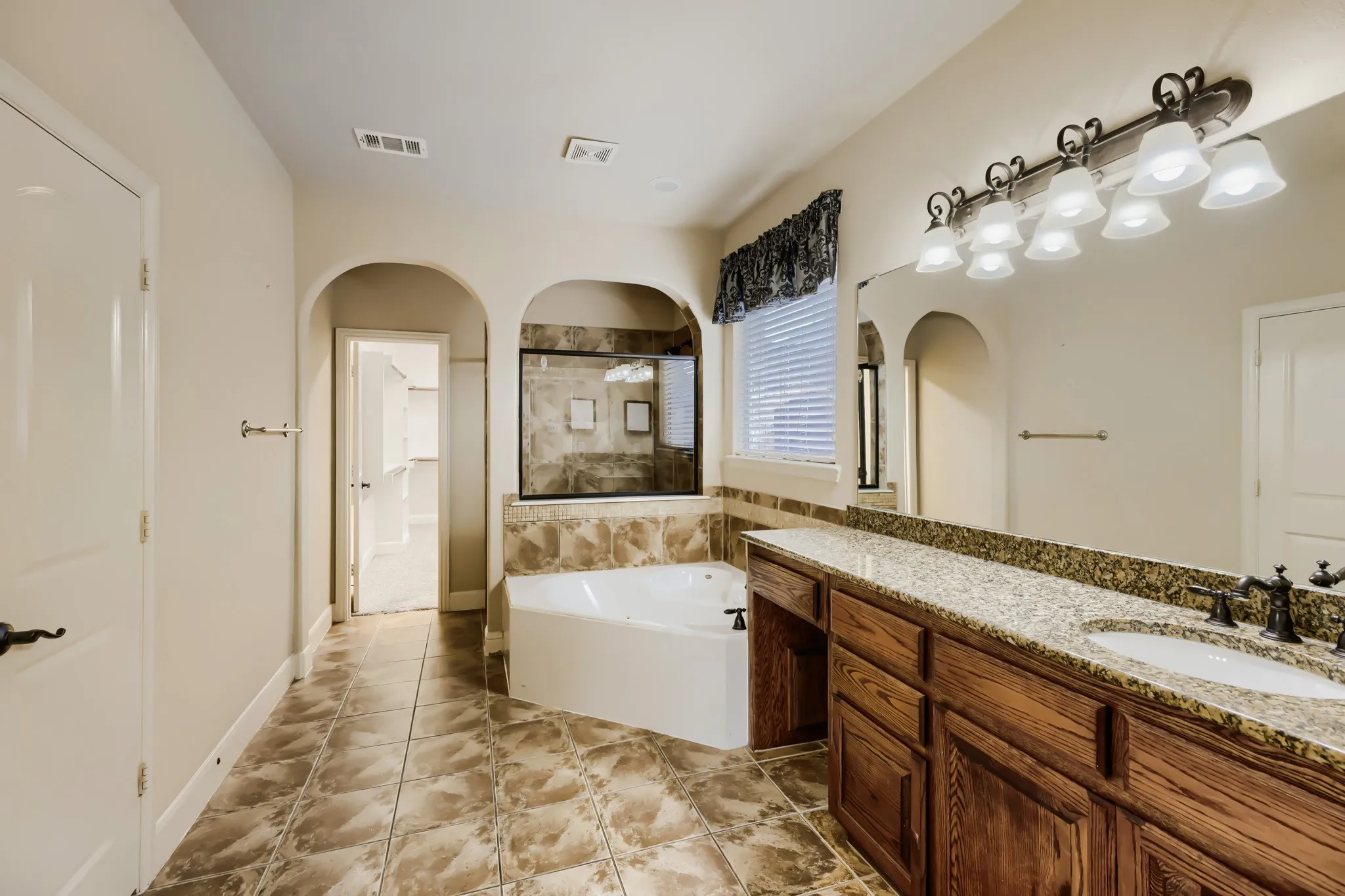 Single Family Residence For Sale in Collin County , 710 Calaveras Court, Prosper, Texas 75078, 5 Bedroom, 4 Bathroom, 3 Garage spaces, 3,834 Sqft, built in 2007, mls#21256385, Real Estate Agent in Prosper, Homes For Sale in Collin county, Homes For Sale in Prosper, Realtor in Prosper Texas, Real Estate Brokerage Independent Realty Texas, Luminita Cordes Realtor
