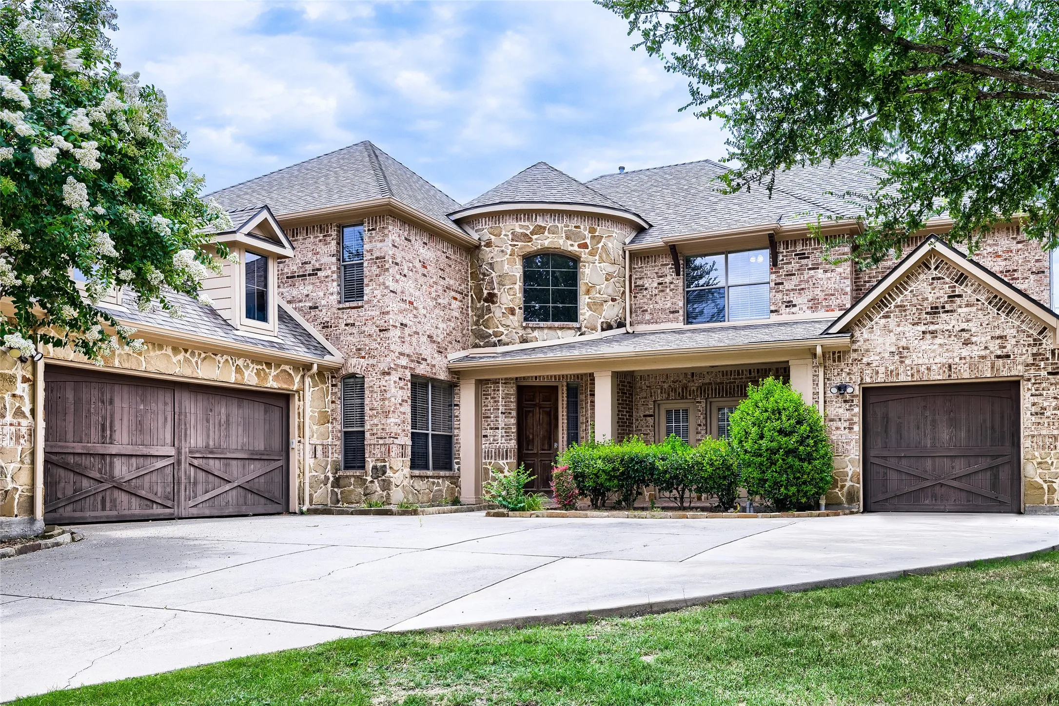 Single Family Residence For Sale in Collin County , 710 Calaveras Court, Prosper, Texas 75078, 5 Bedroom, 4 Bathroom, 3 Garage spaces, 3,834 Sqft, built in 2007, mls#21256385, Real Estate Agent in Prosper, Homes For Sale in Collin county, Homes For Sale in Prosper, Realtor in Prosper Texas, Real Estate Brokerage Independent Realty Texas, Luminita Cordes Realtor